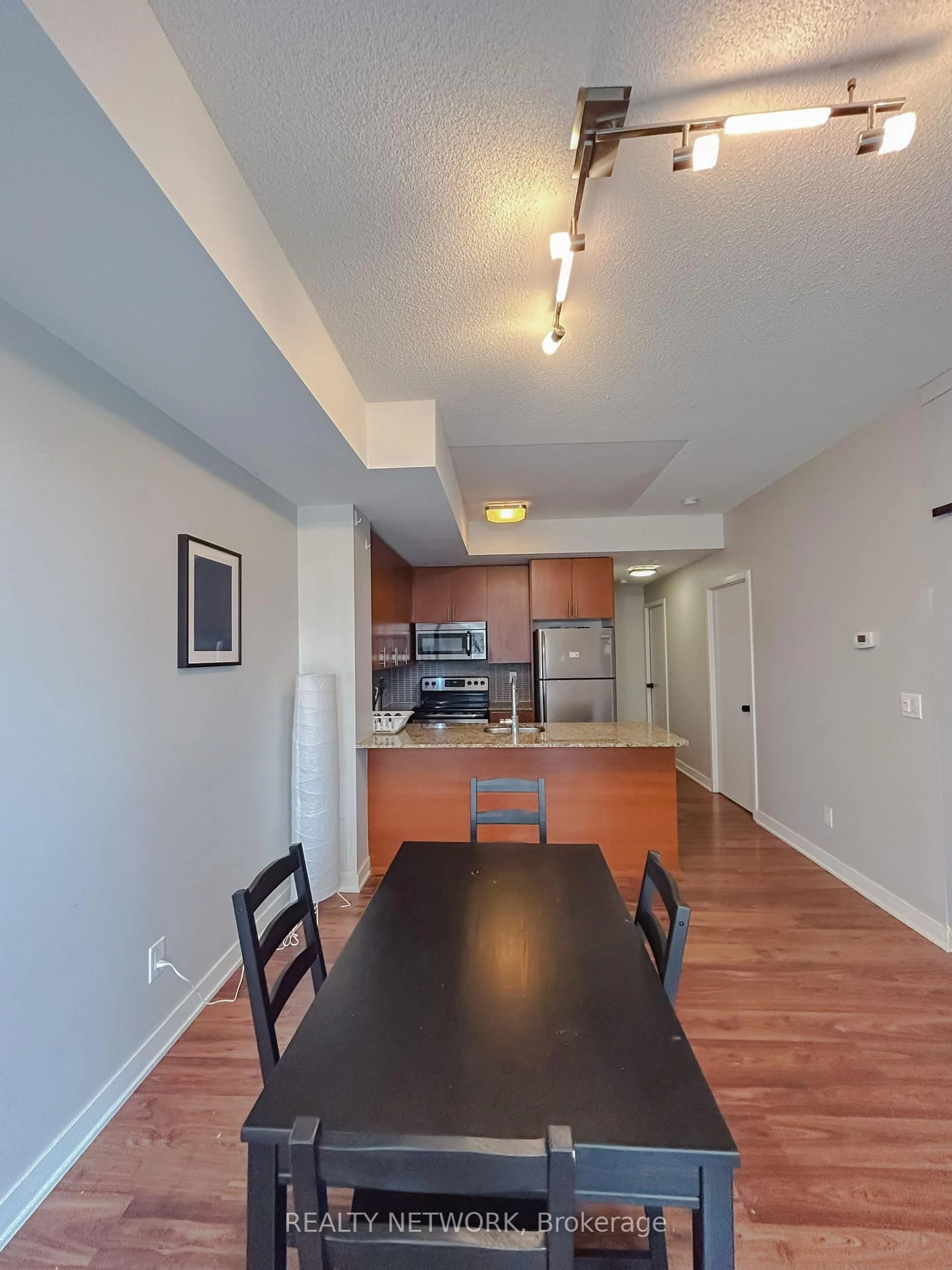 Unknown for 260 Sackville St #210, Toronto Ontario M5A 0B3