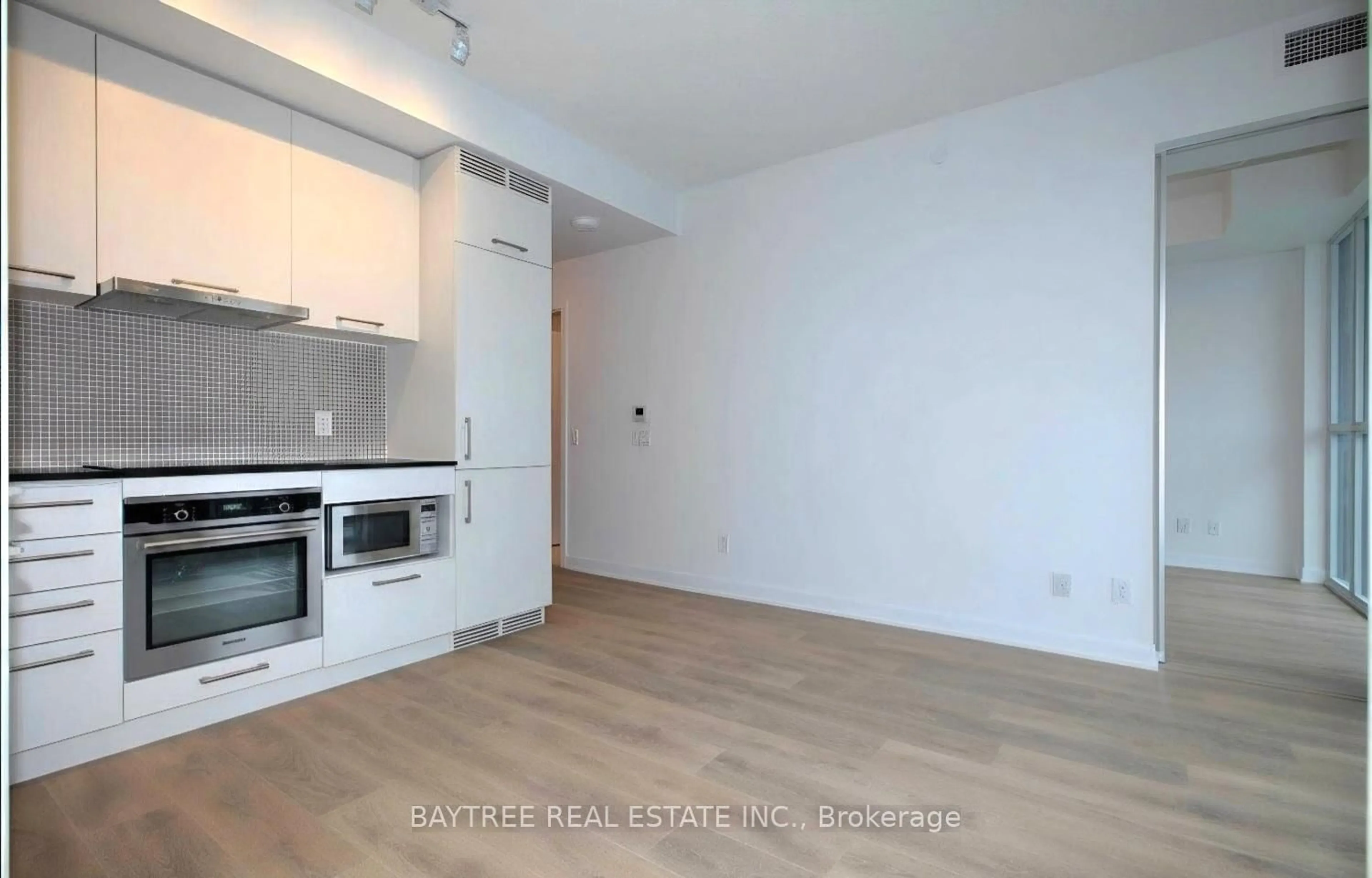 A pic of a room for 87 Peter St #2908, Toronto Ontario M5V 2G4
