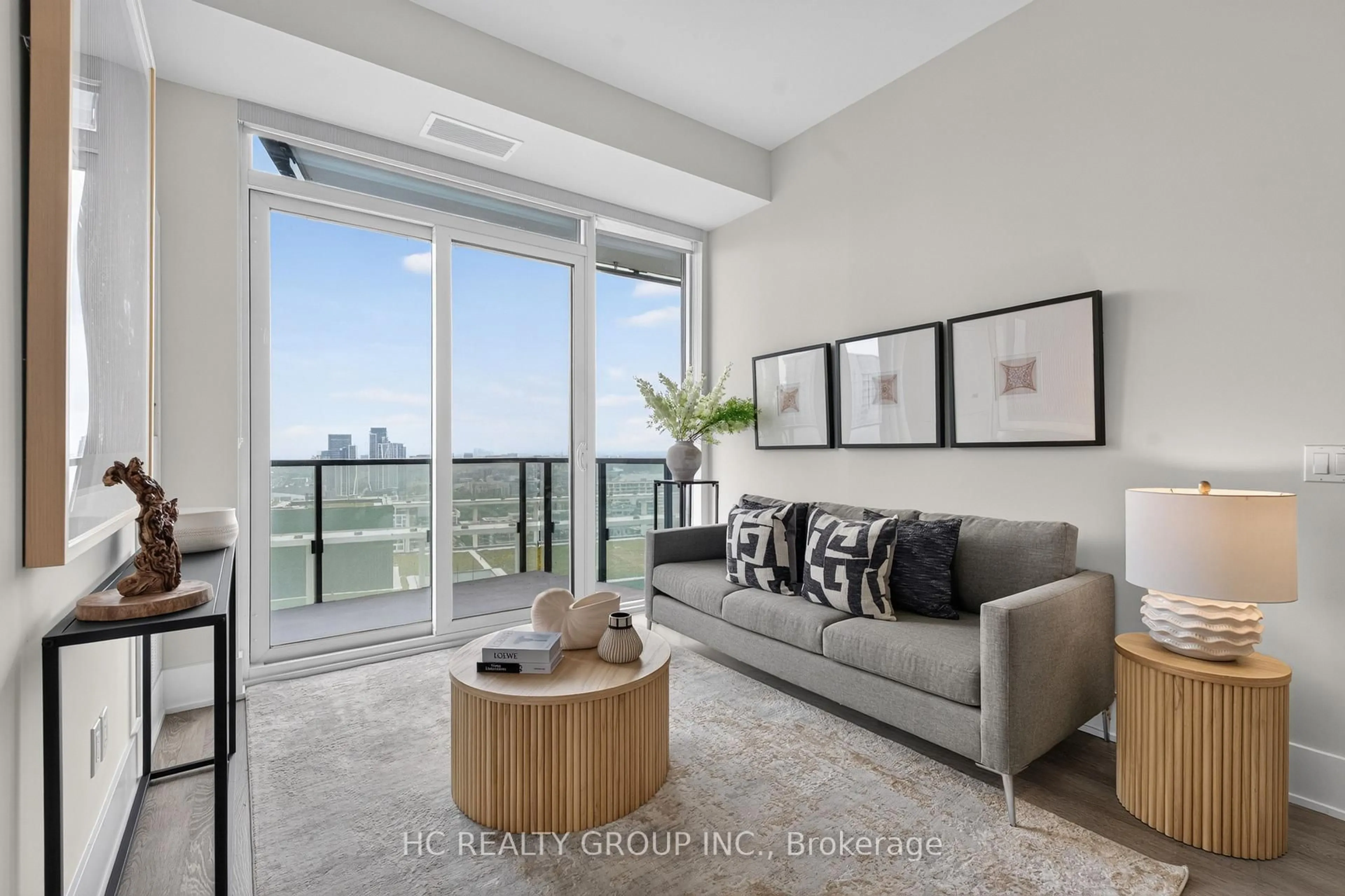 Living room with furniture, unknown for 470 Front St #2515, Toronto Ontario M5V 0V6