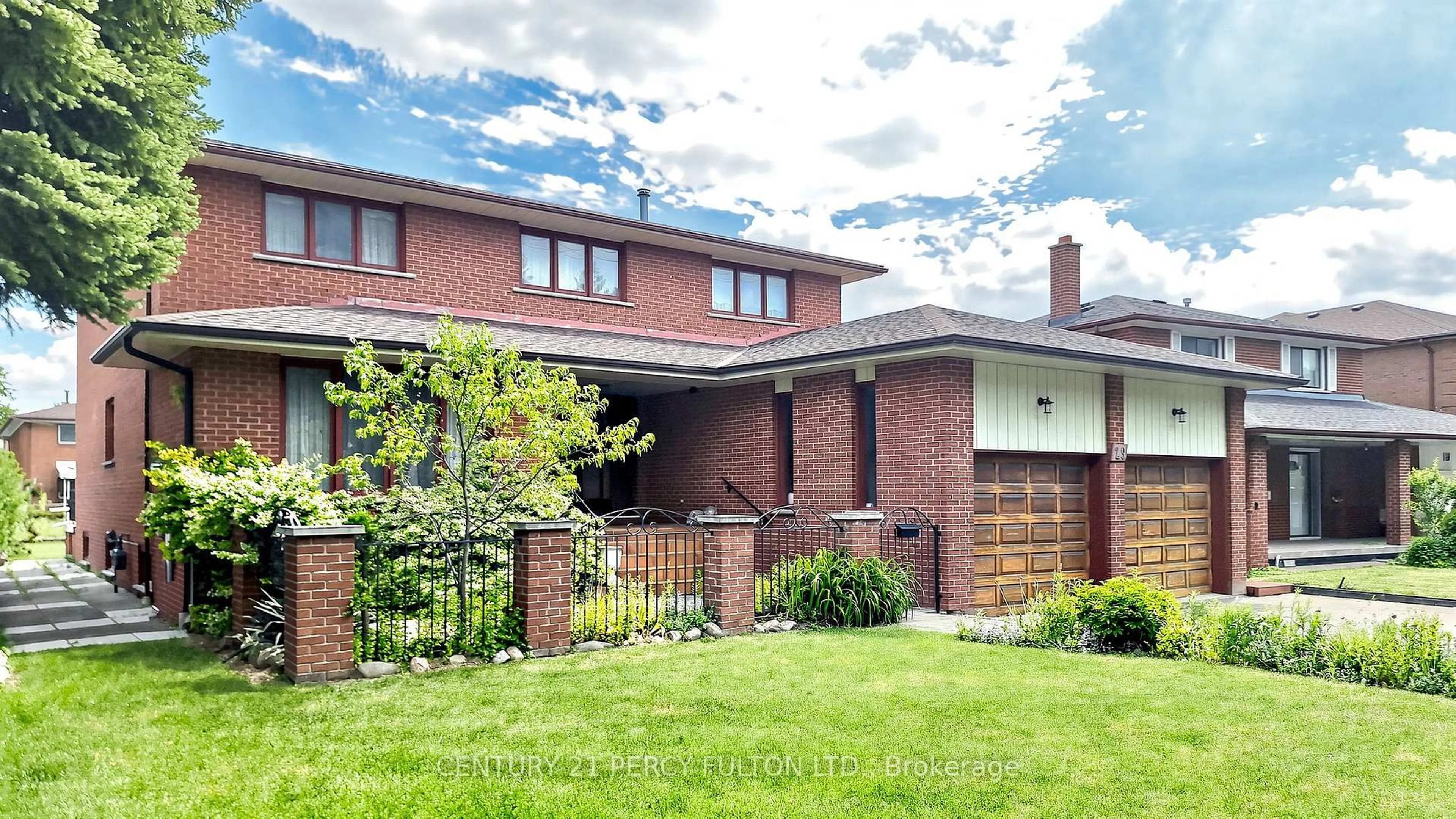 Home with brick exterior material, building for 29 Ernest Ave, Toronto Ontario M2J 3T4