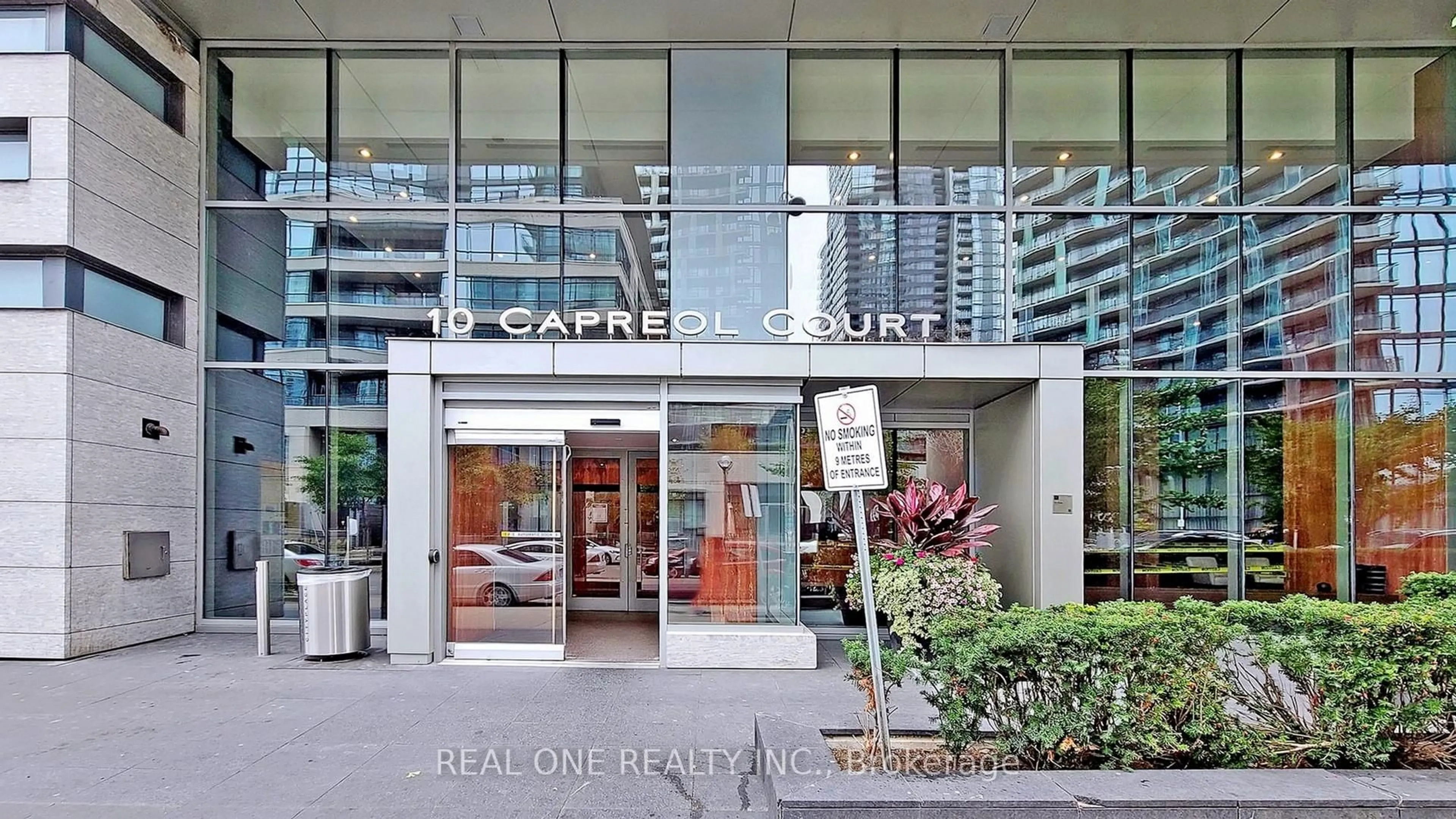 Indoor foyer for 10 Capreol Crt #727, Toronto Ontario M5V 4B3