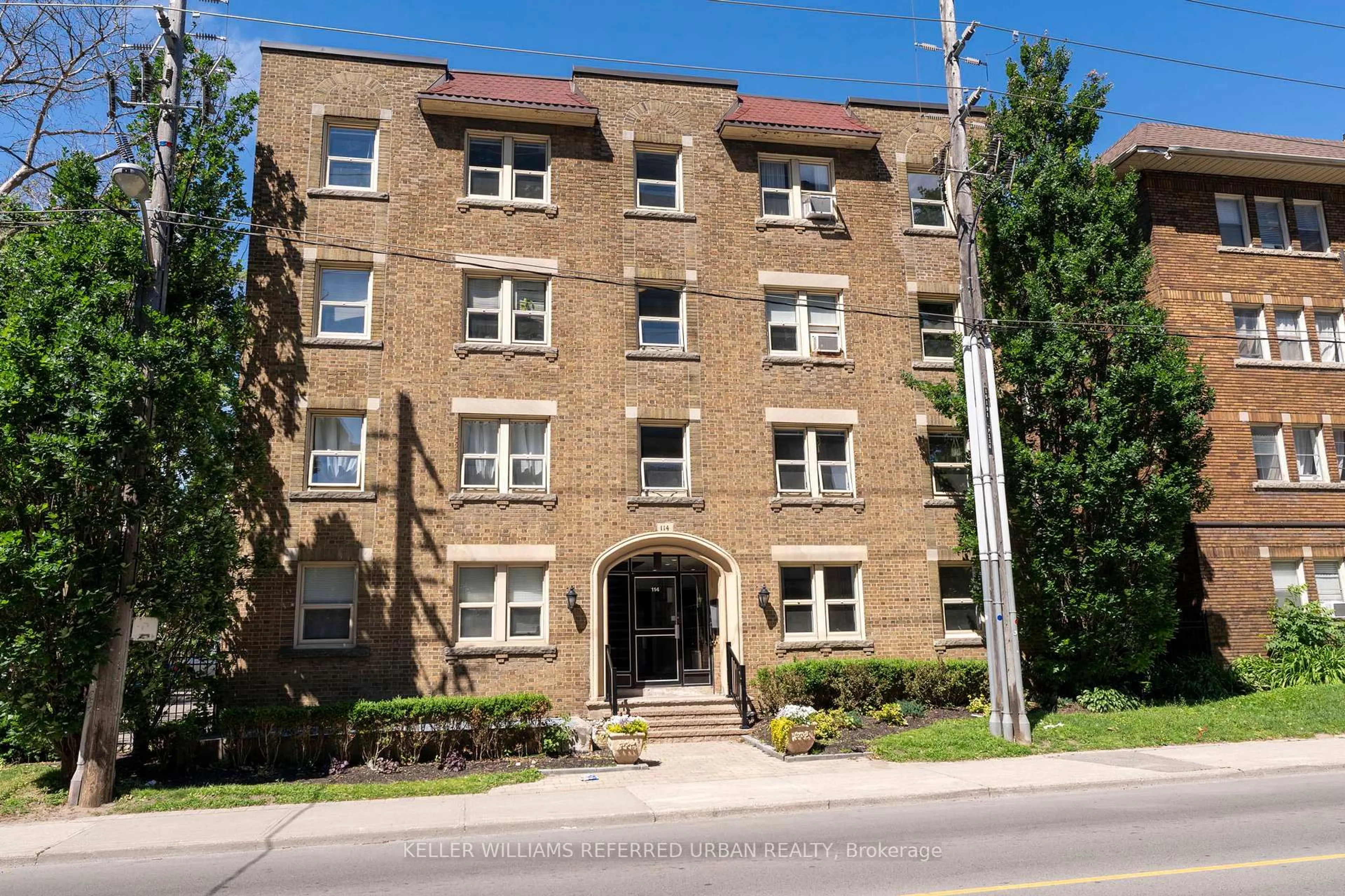 Home with brick exterior material, building for 114 Vaughan Rd #407, Toronto Ontario M6C 2M1