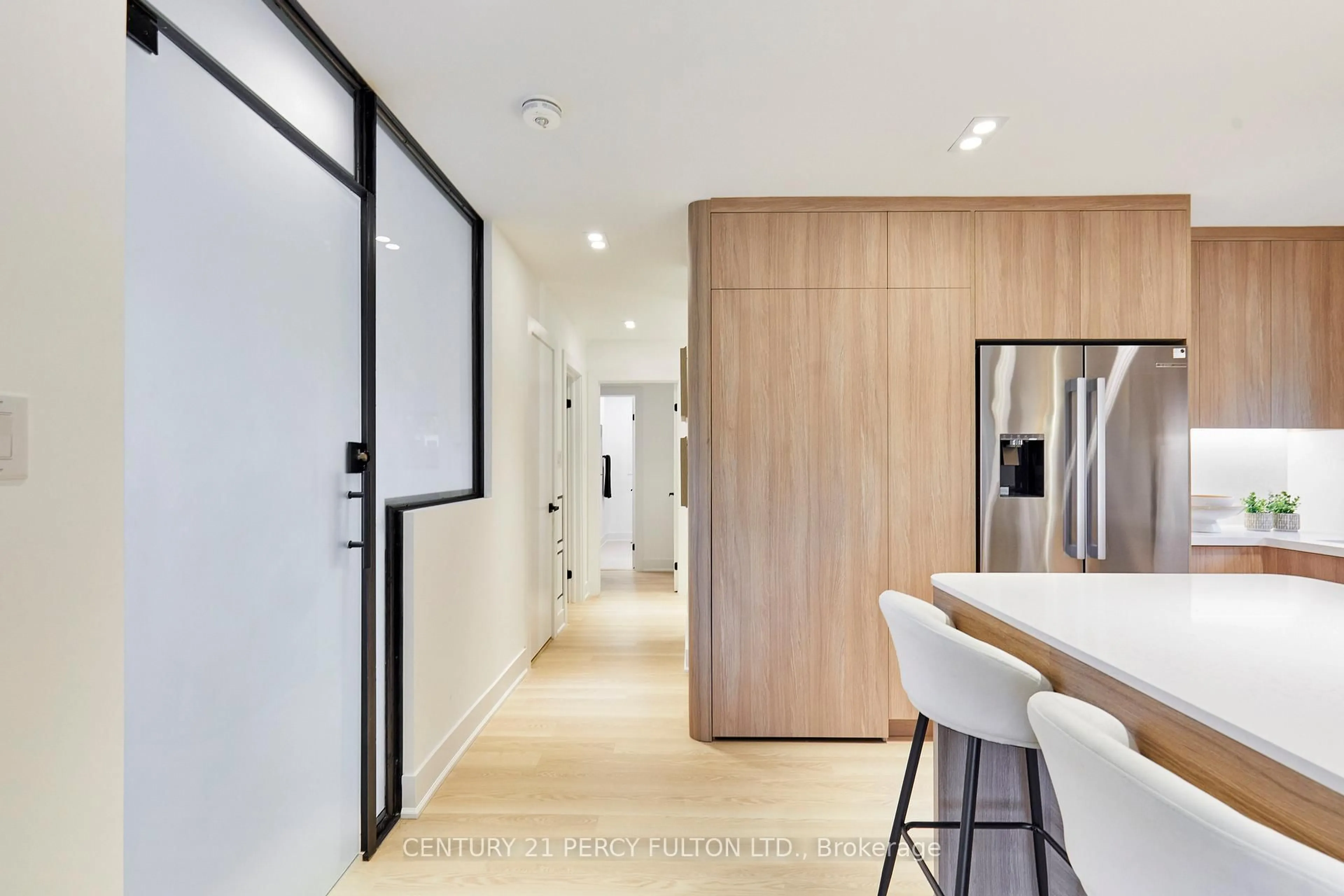 Indoor entryway for 56 Broadlands Blvd, Toronto Ontario M3A 1J3