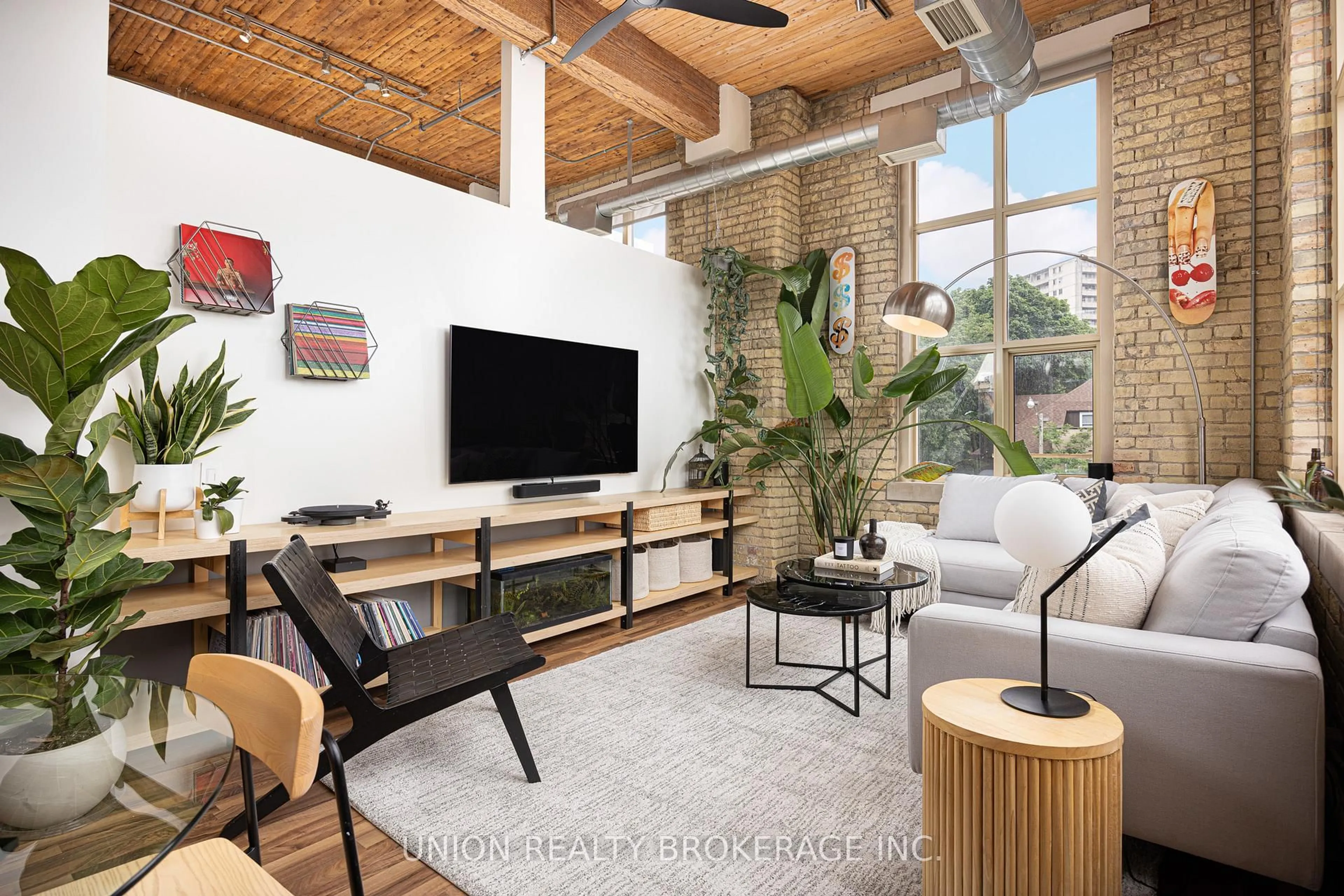 Living room with furniture, unknown for 736 Dundas St #301, Toronto Ontario M5A 2C5