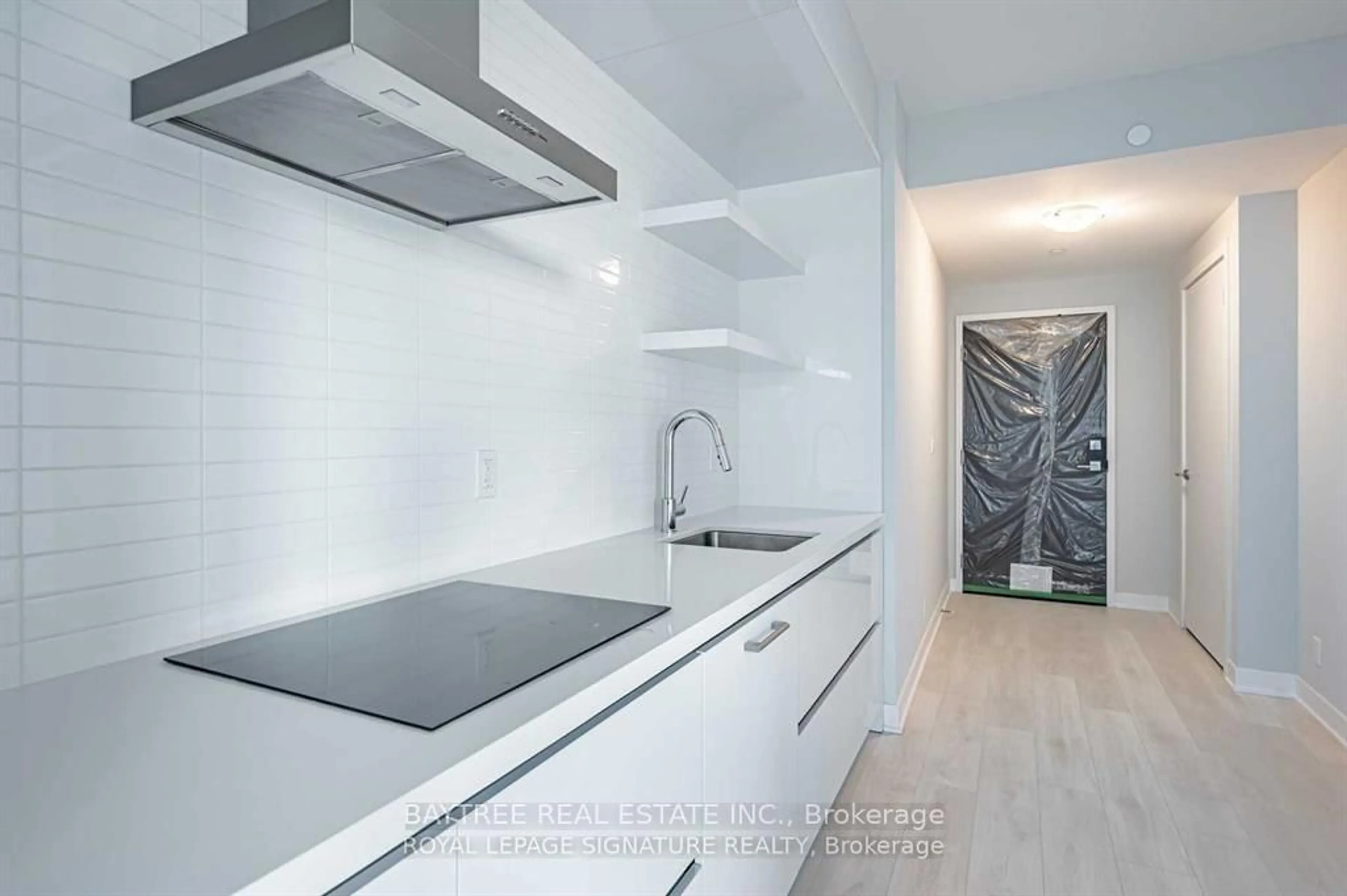 Standard kitchen, unknown for 2221 Yonge St #1506, Toronto Ontario M4S 2B4