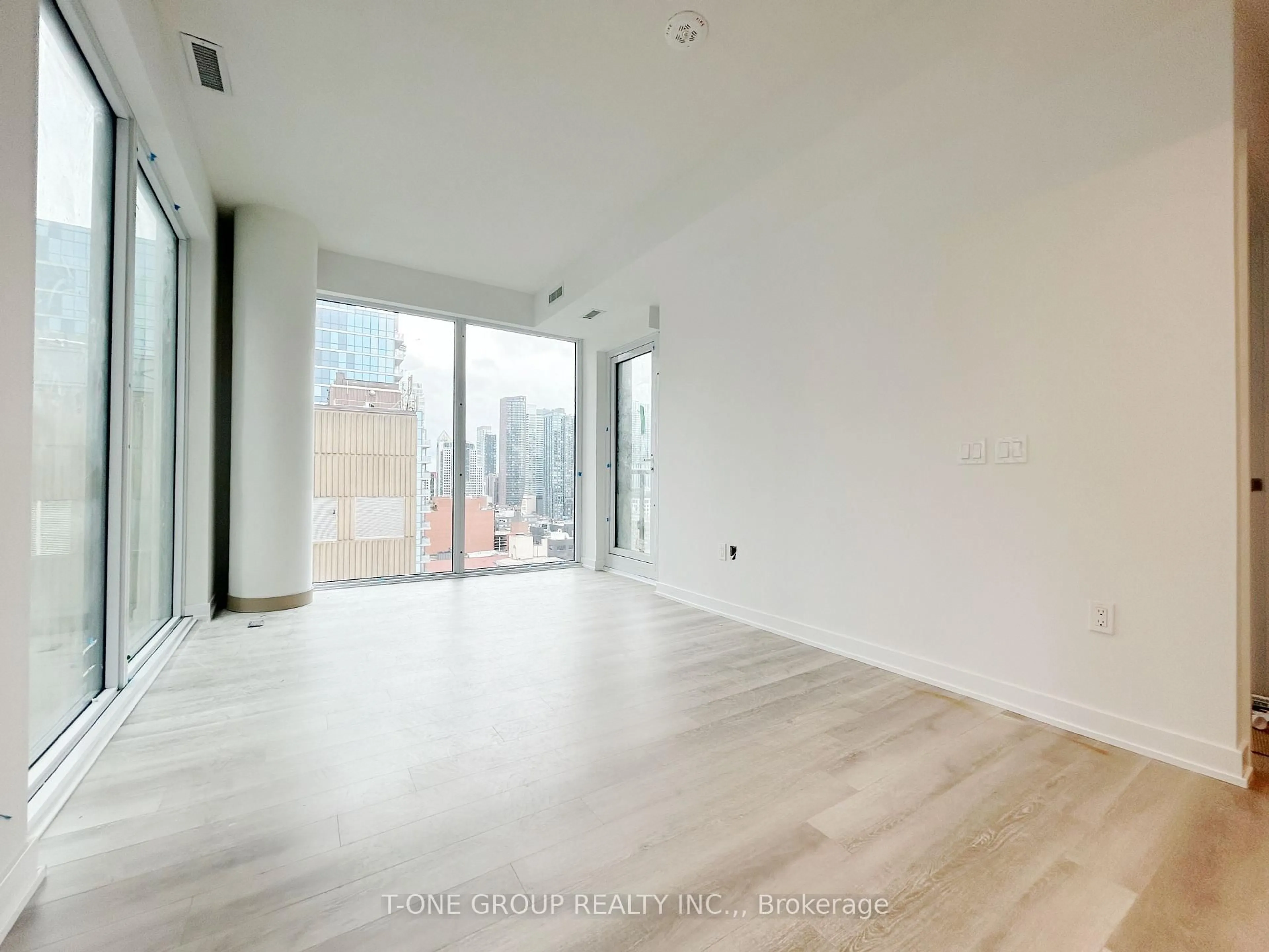 A pic of a room for 121 St. Patrick St #1421, Toronto Ontario M5T 0B8