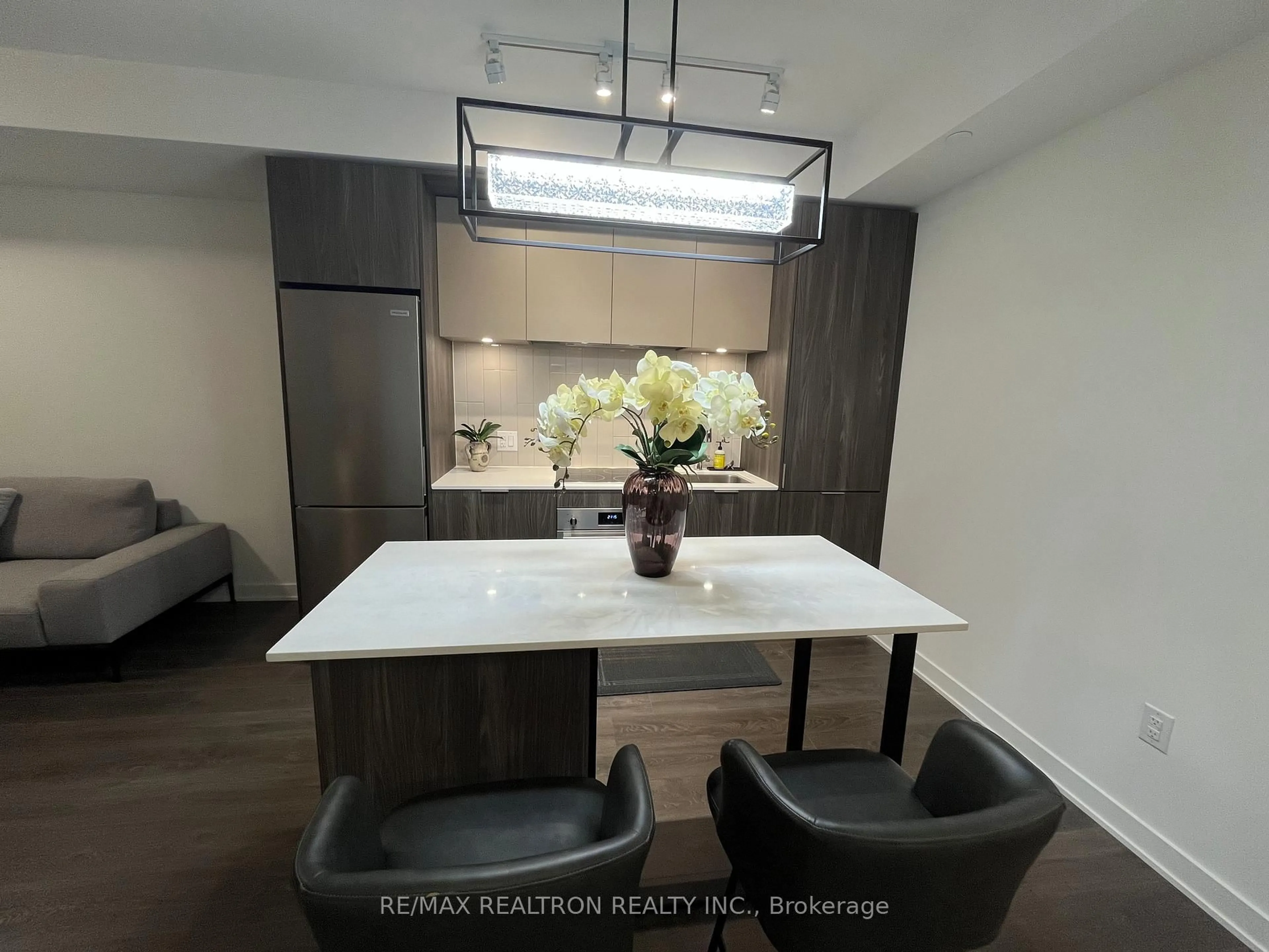 Contemporary kitchen, ceramic/tile floor for 130 River St #901, Toronto Ontario M5A 0R8