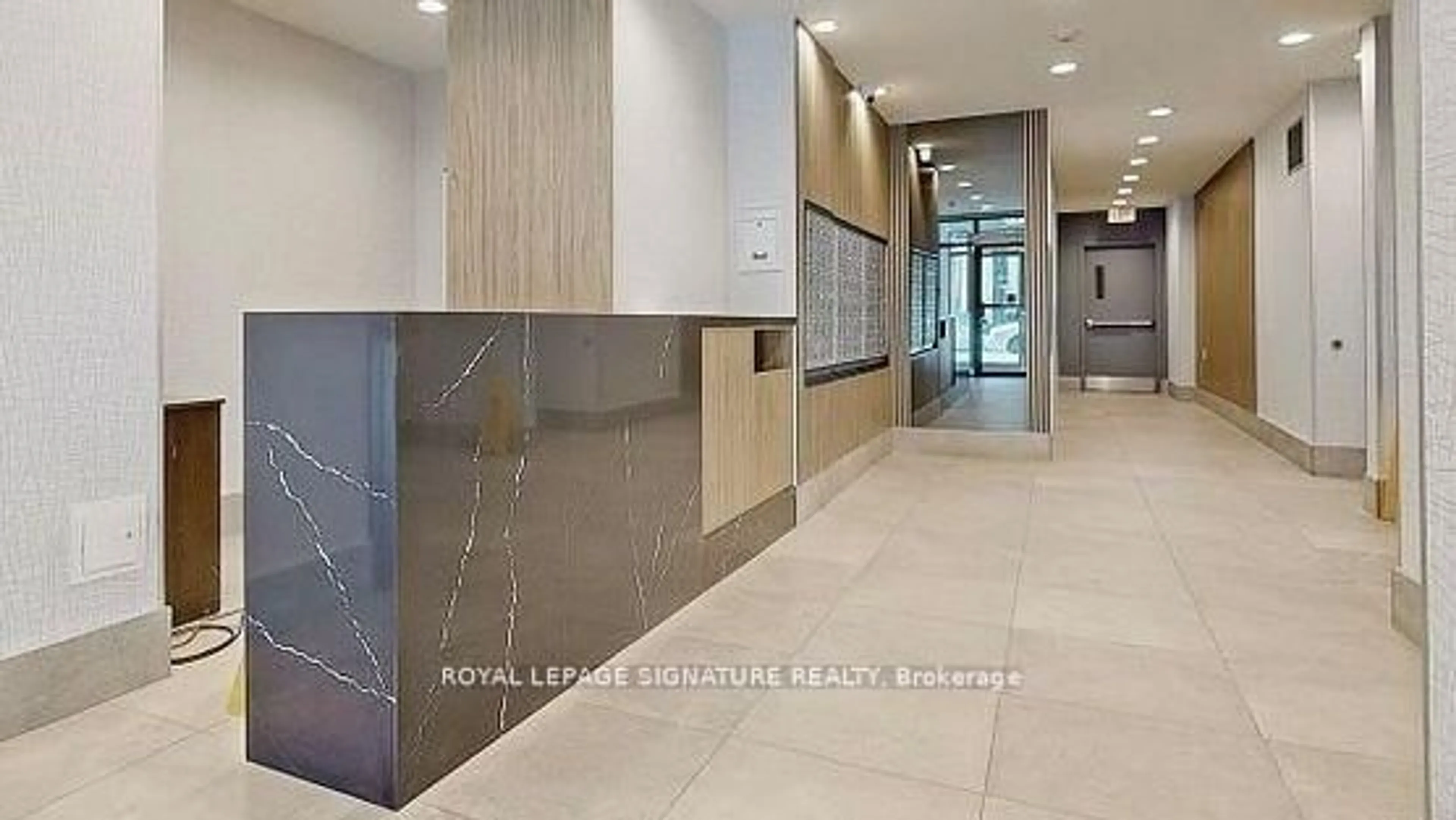Lobby for 140 Bathurst St #207, Toronto Ontario M5V 3N8