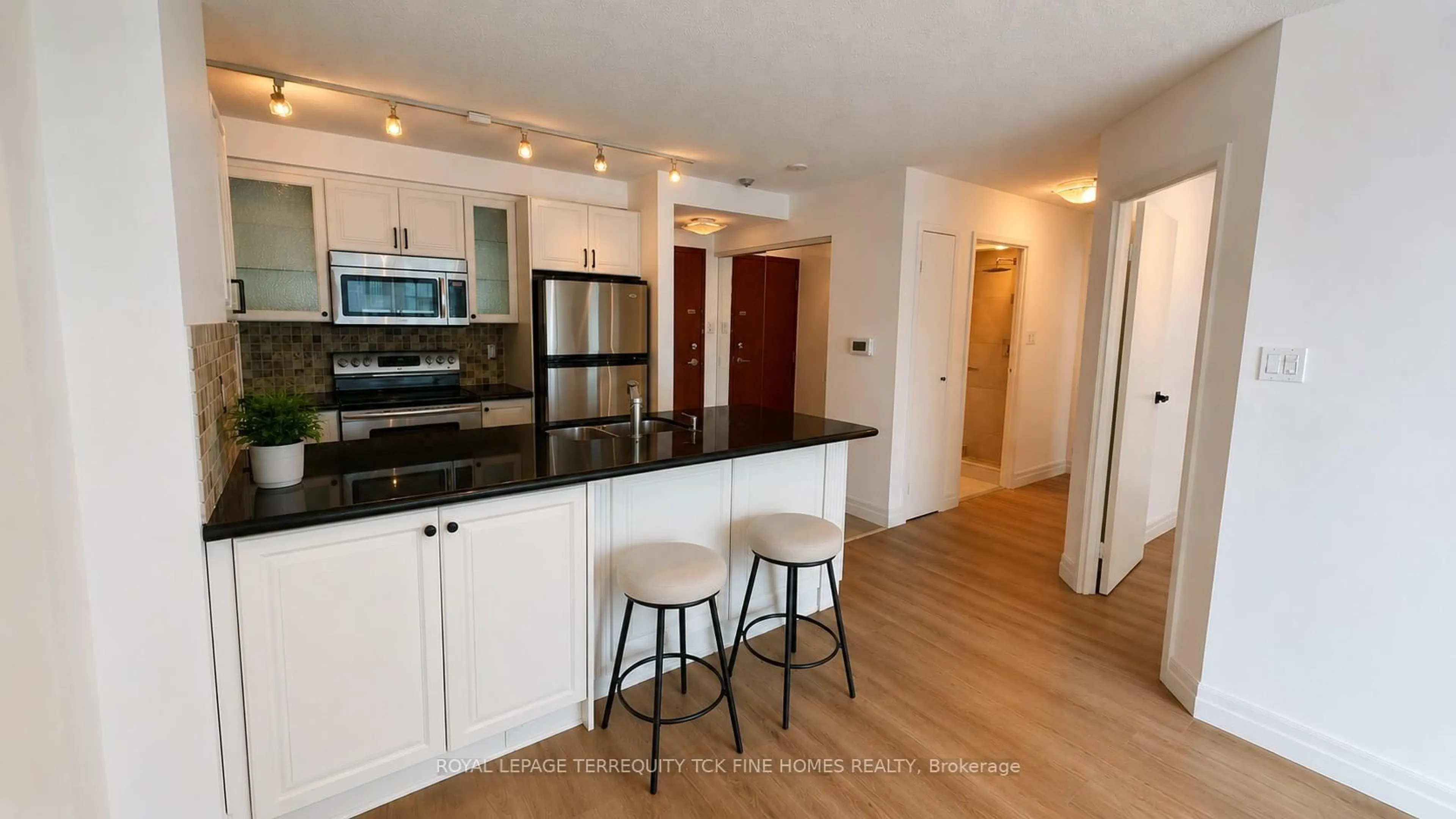 Open concept kitchen, unknown for 10 Yonge St #2604, Toronto Ontario M5E 1R4