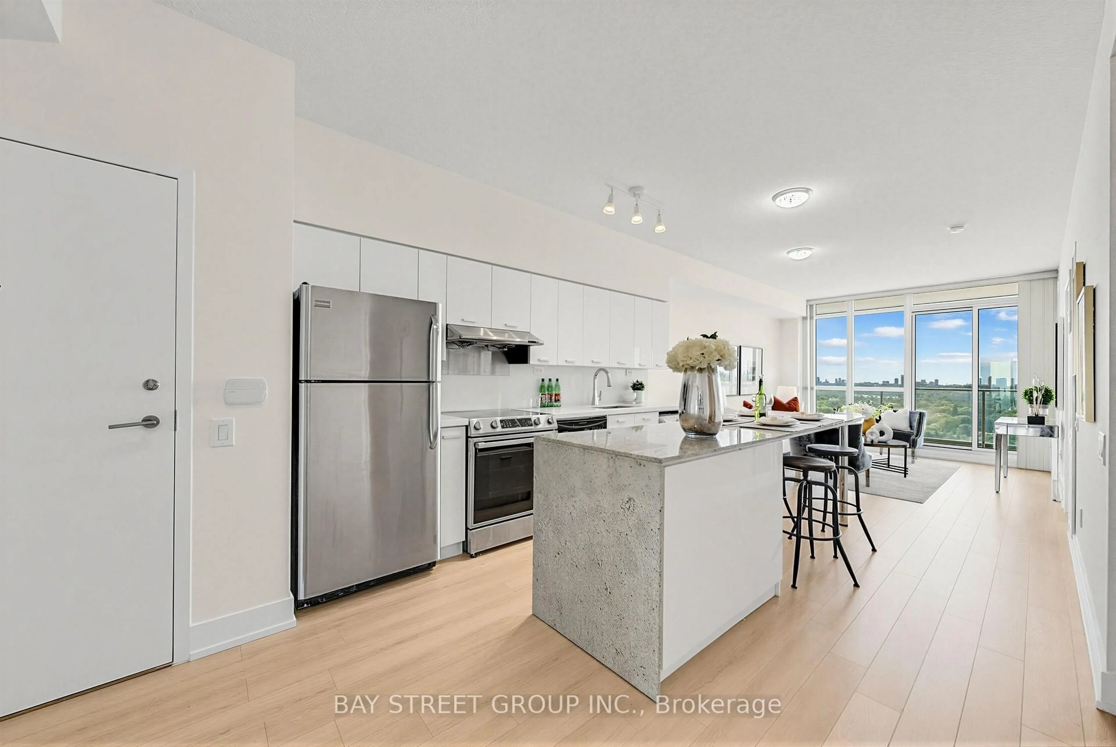 Open concept kitchen, unknown for 29 Singer Crt #2215, Toronto Ontario M2K 0B3