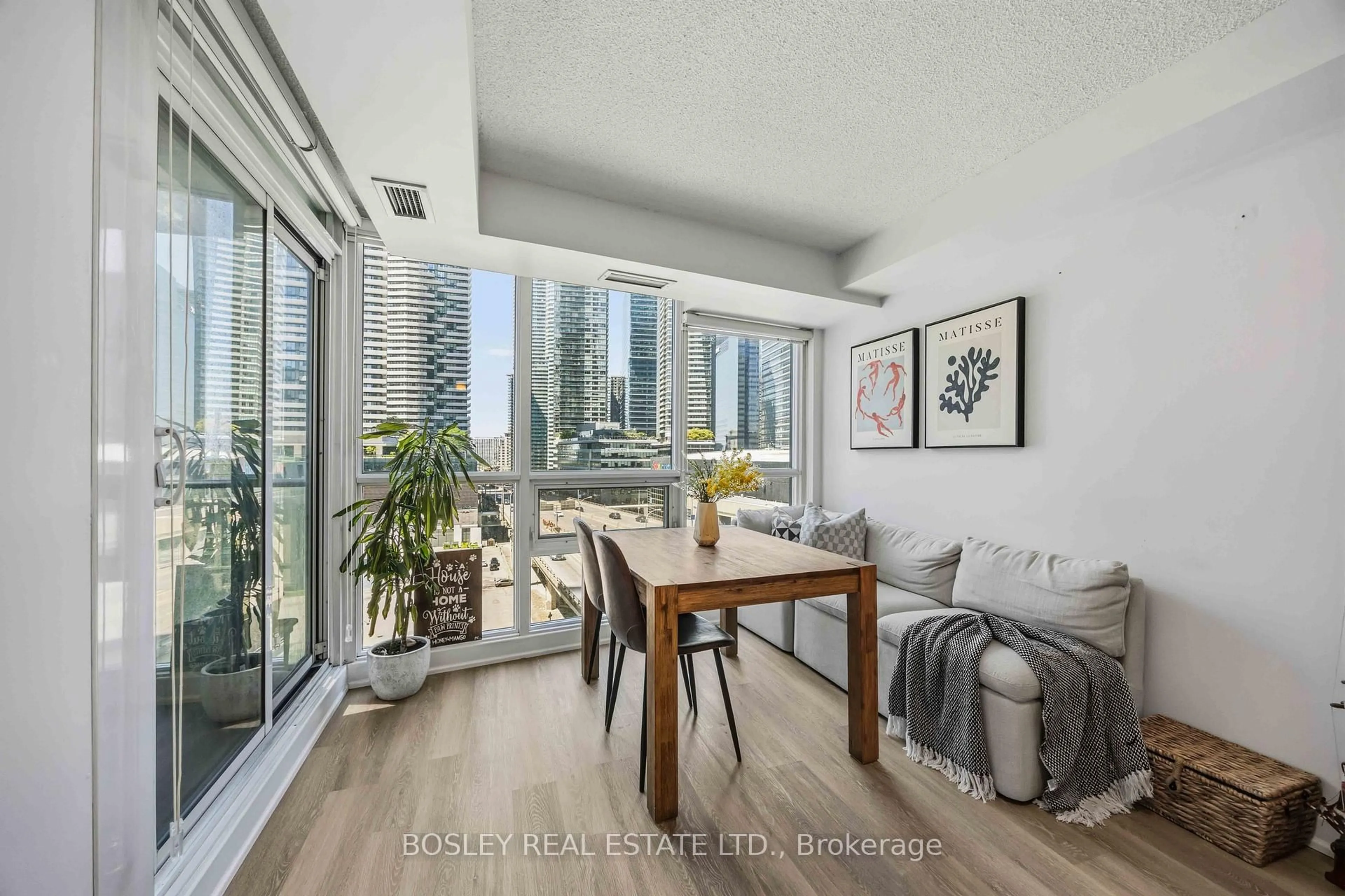 Living room with furniture, unknown for 18 Harbour St #1001, Toronto Ontario M5J 2Z6