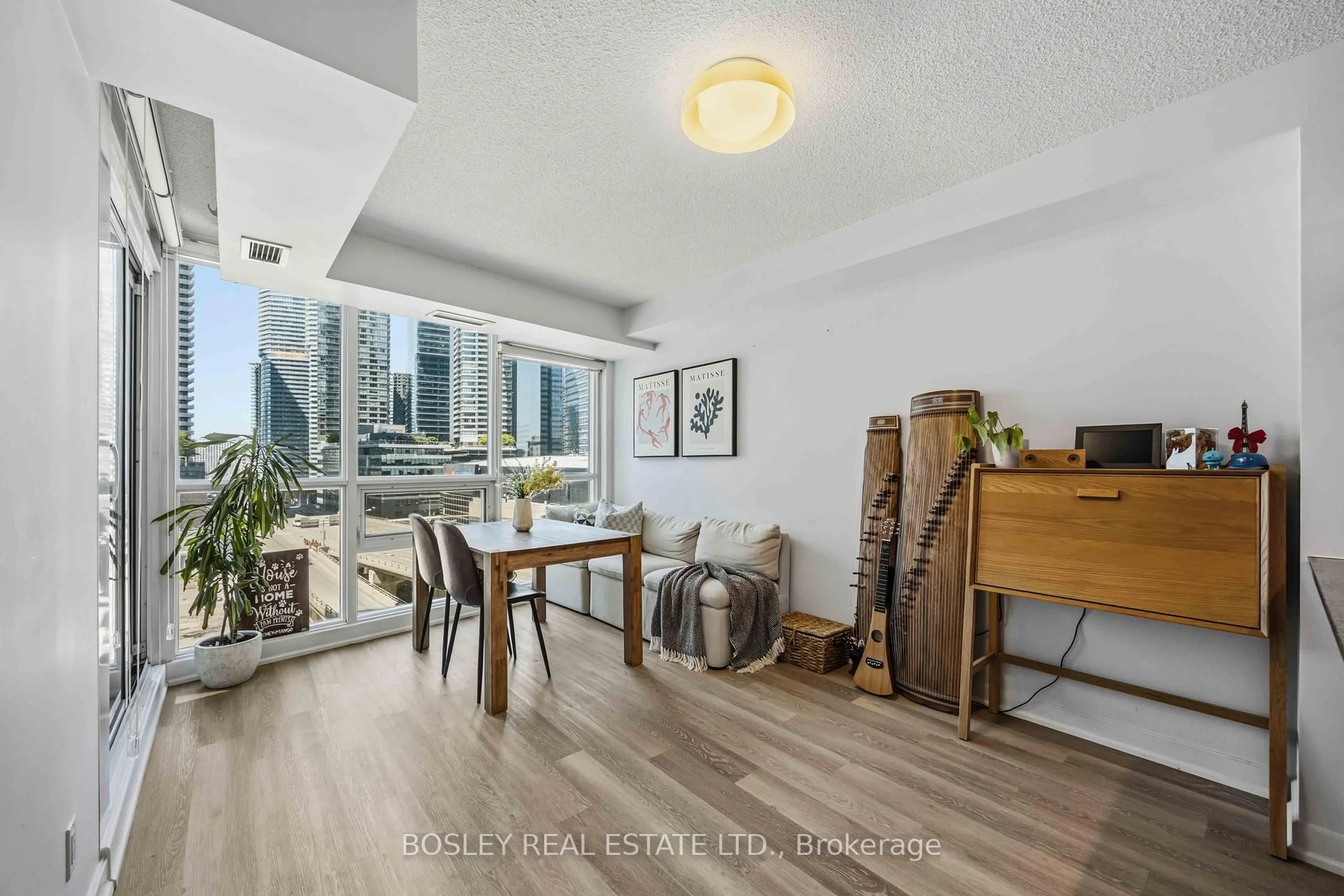 Unknown for 18 Harbour St #1001, Toronto Ontario M5J 2Z6