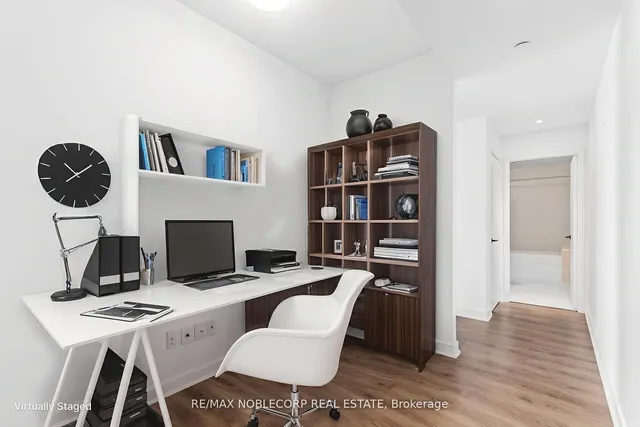 60 Tannery Rd #919, Toronto 4