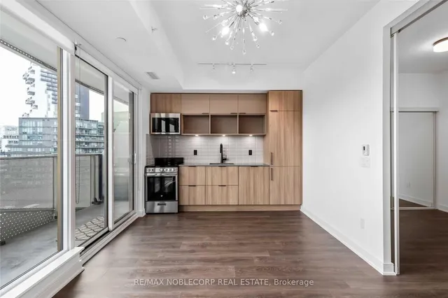 60 Tannery Rd #919, Toronto 5