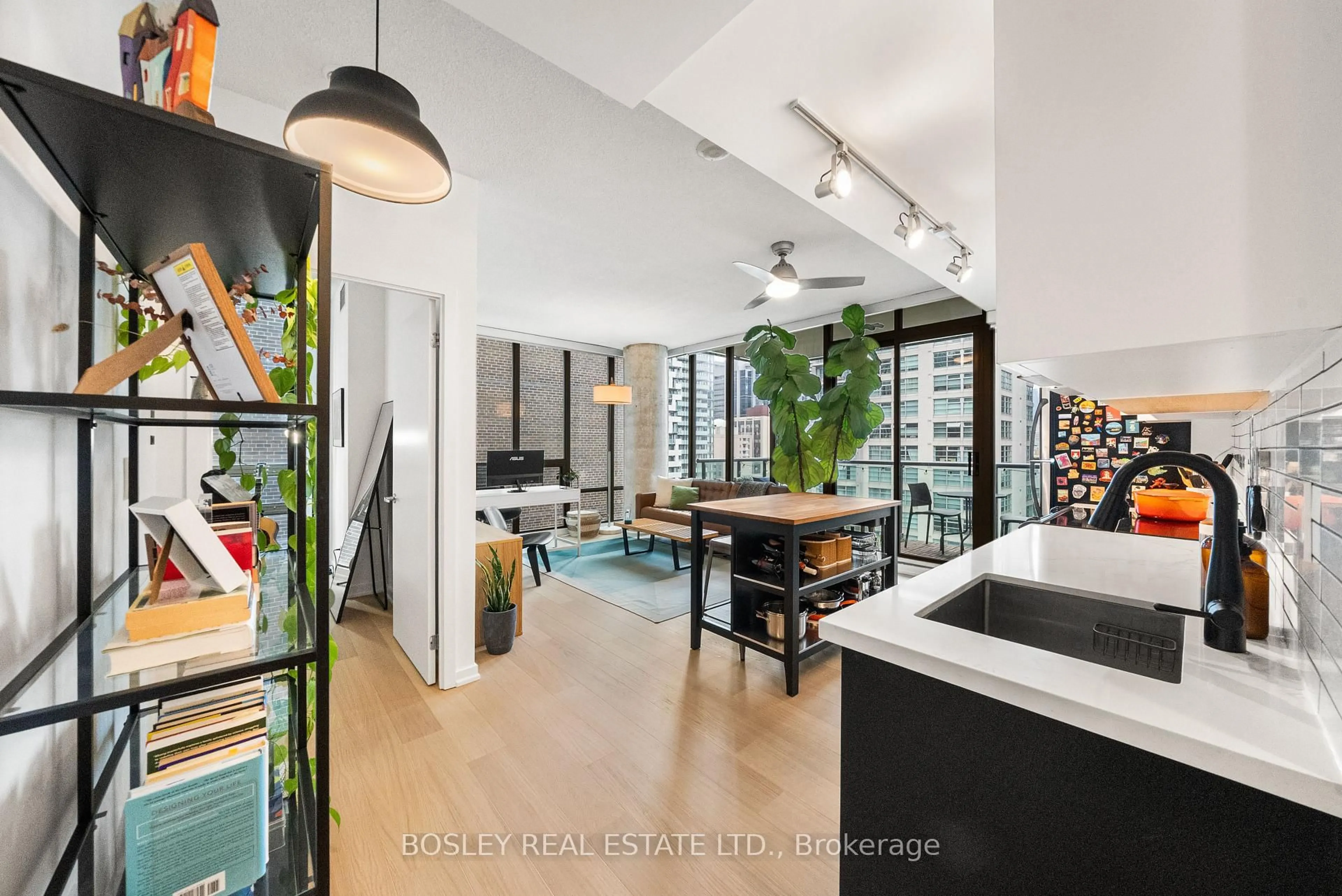 Open concept kitchen, unknown for 33 Lombard St #1303, Toronto Ontario M5C 3H8
