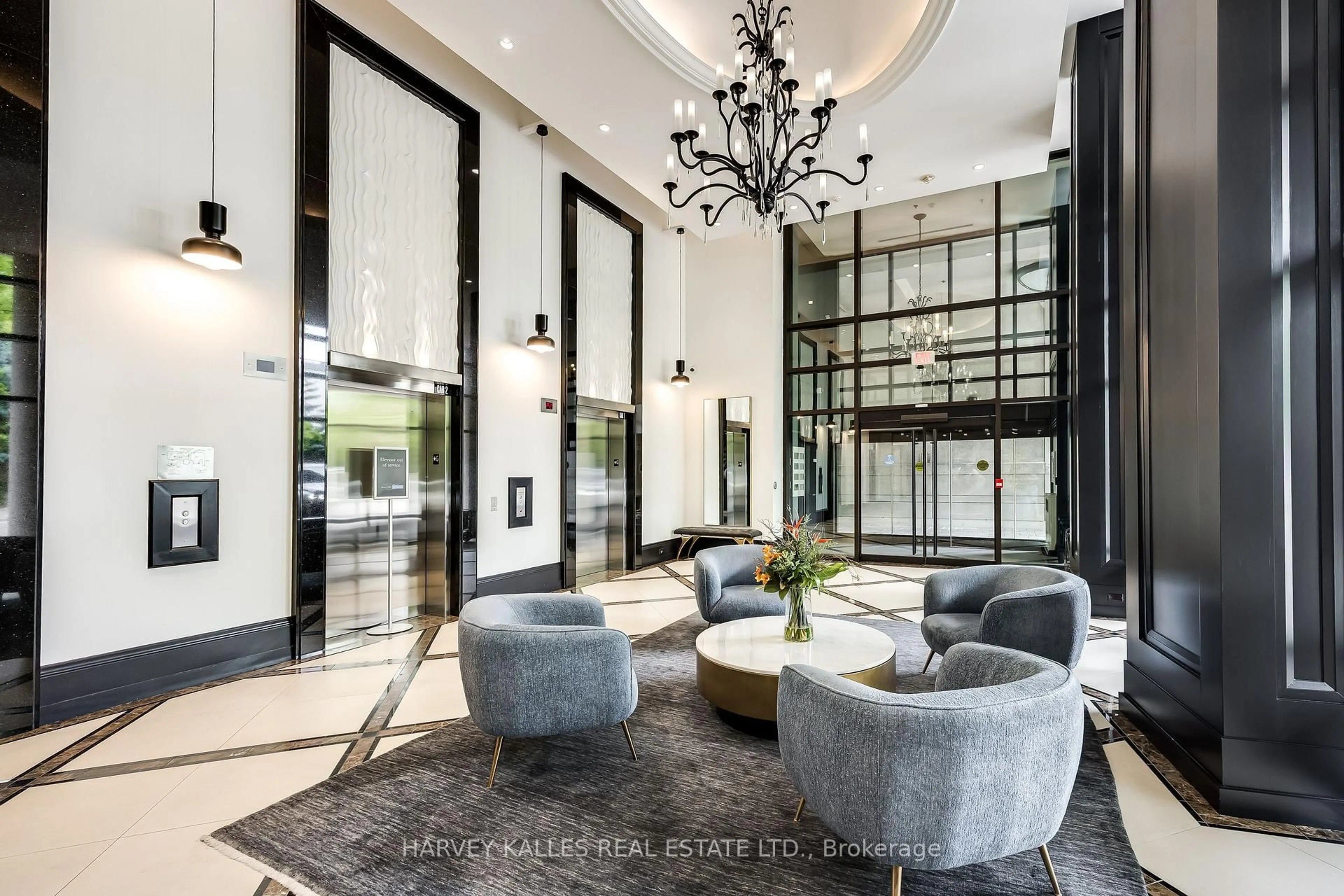 Indoor foyer for 1717 Avenue Rd #205, Toronto Ontario M5M 0A2