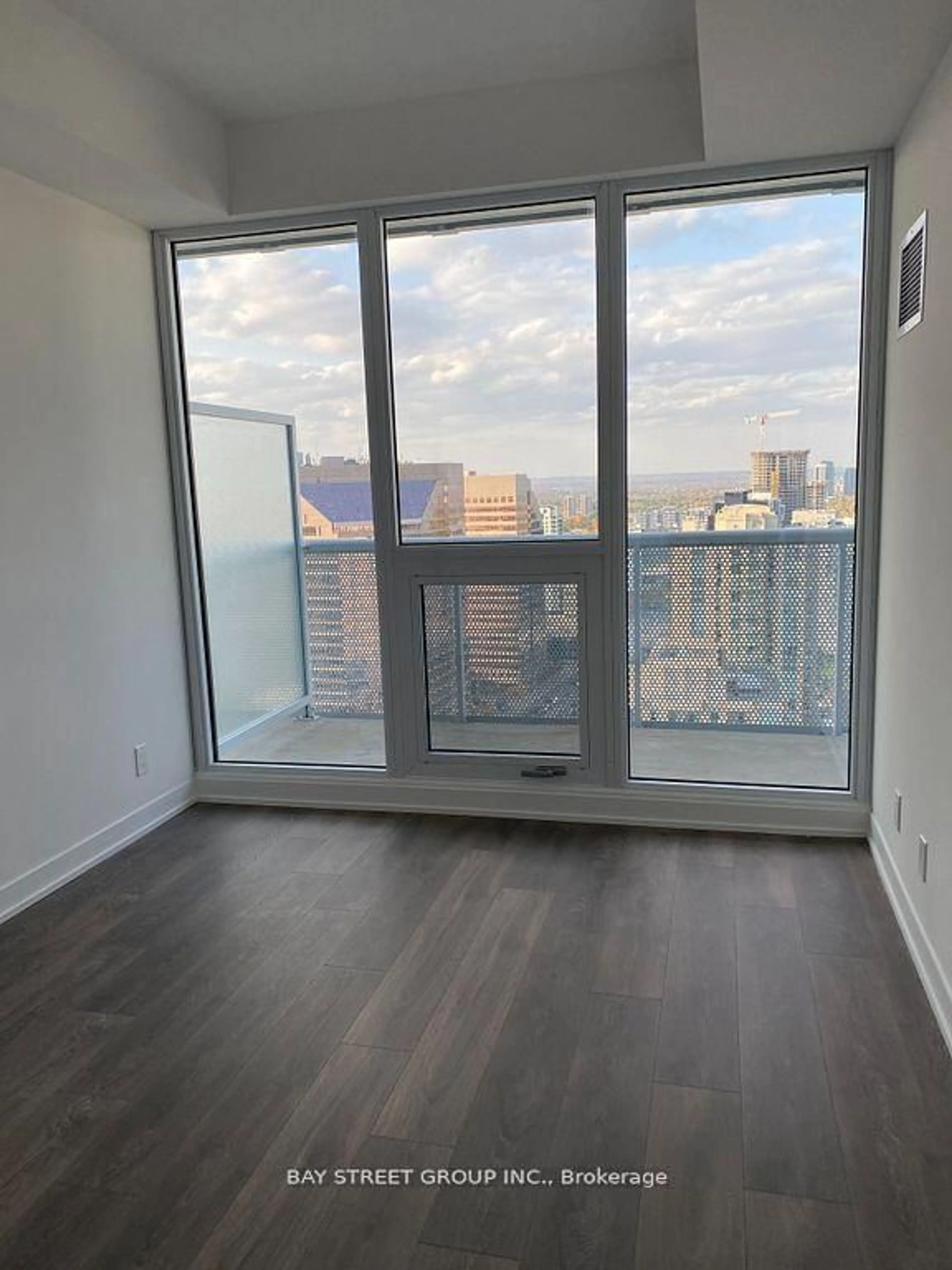 A pic of a room for 15 Holmes Ave #2907, Toronto Ontario M2N 0L4