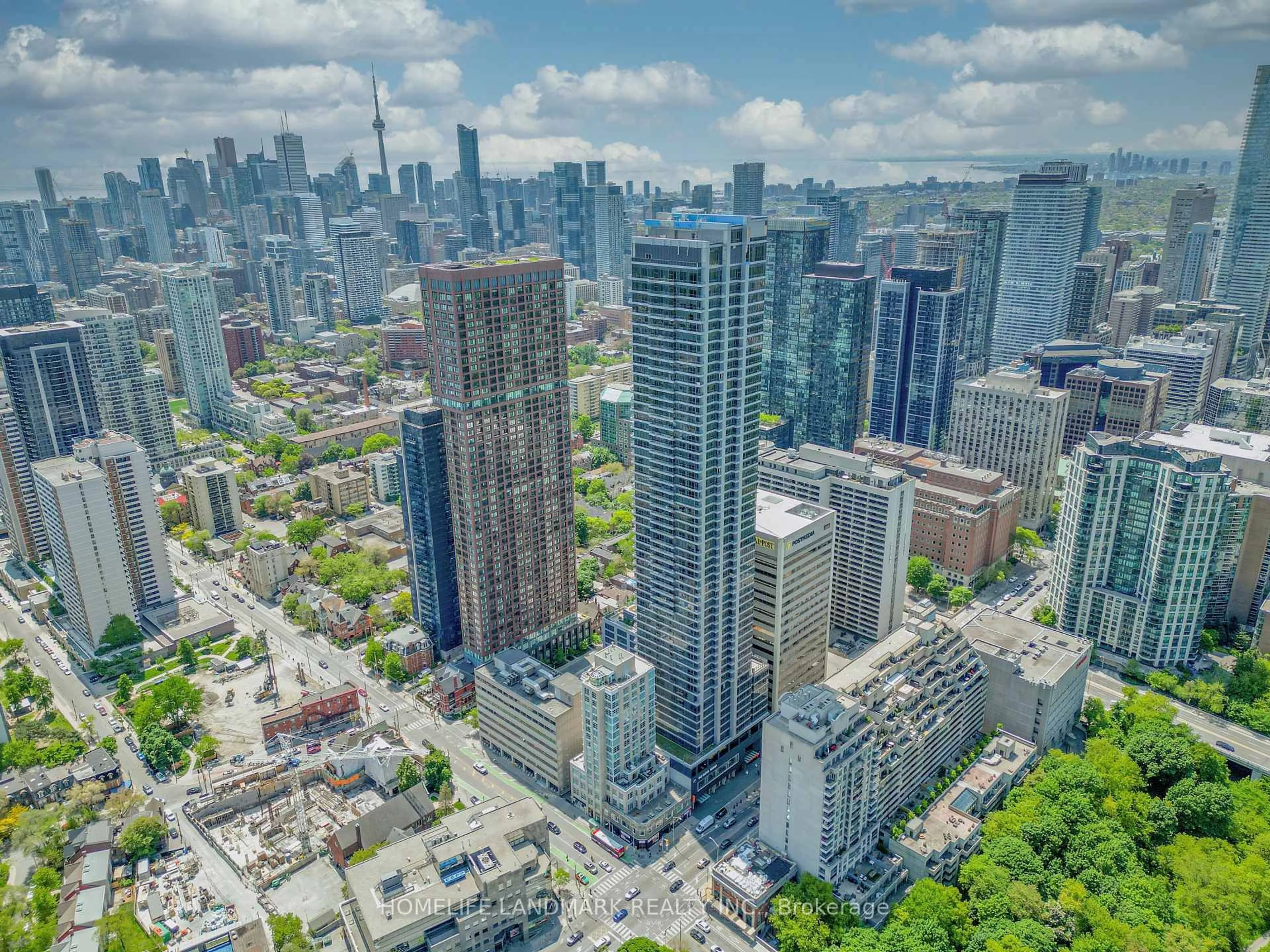 A pic from outside/outdoor area/front of a property/back of a property/a pic from drone, city buildings view from balcony for 395 Bloor St #5001, Toronto Ontario M4W 0B4