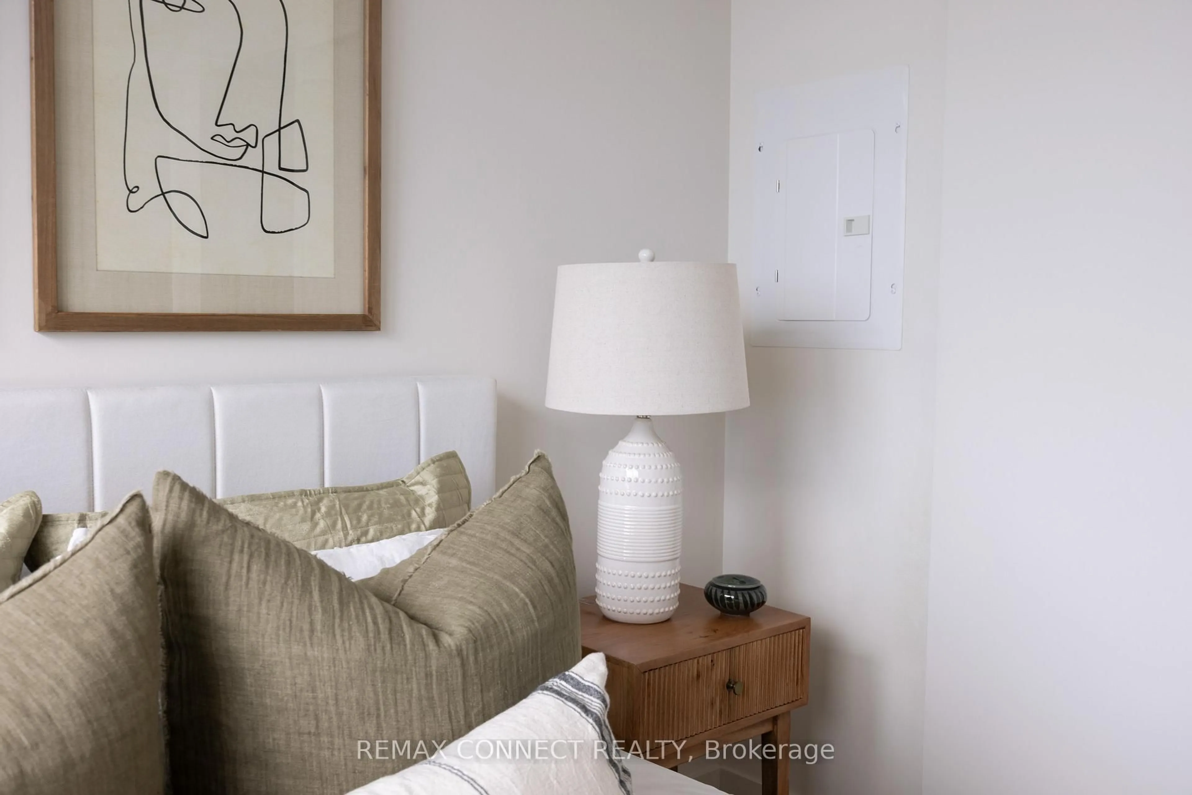 A pic of a room for 181 Sterling Rd #1107, Toronto Ontario M6R 2B2
