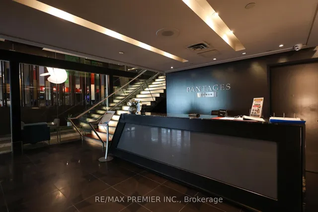 210 Victoria St #4407, Toronto 4