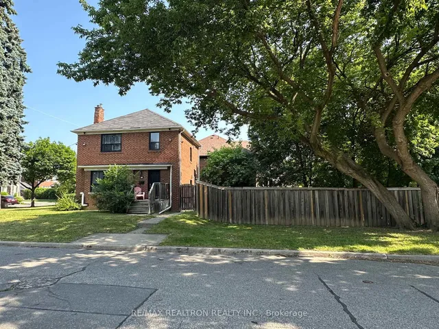 27 Westgate Blvd, Toronto 2