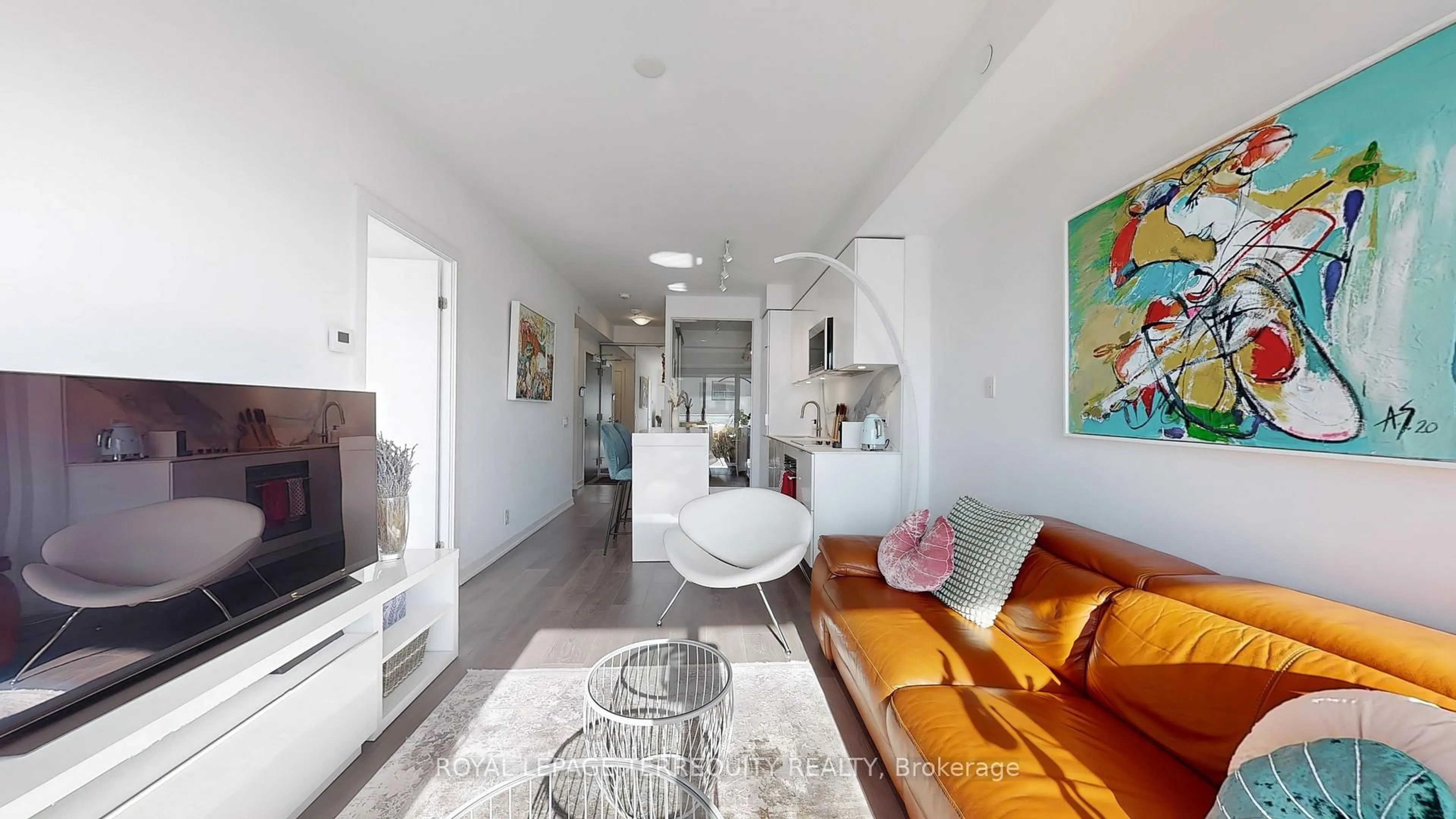 Living room with furniture, ceramic/tile floor for 609 Avenue Rd #906, Toronto Ontario M4V 0B1