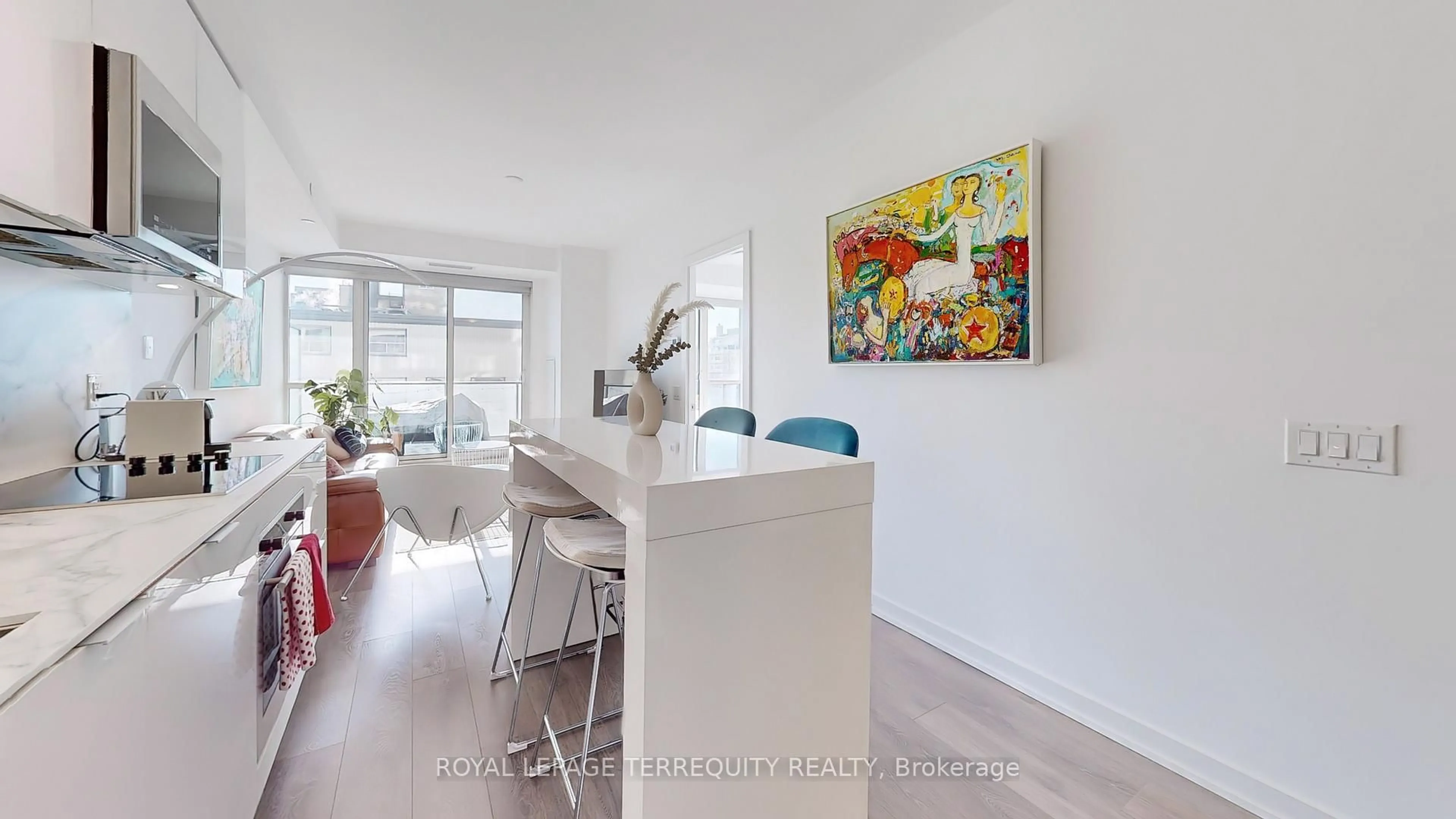Open concept kitchen, unknown for 609 Avenue Rd #906, Toronto Ontario M4V 0B1