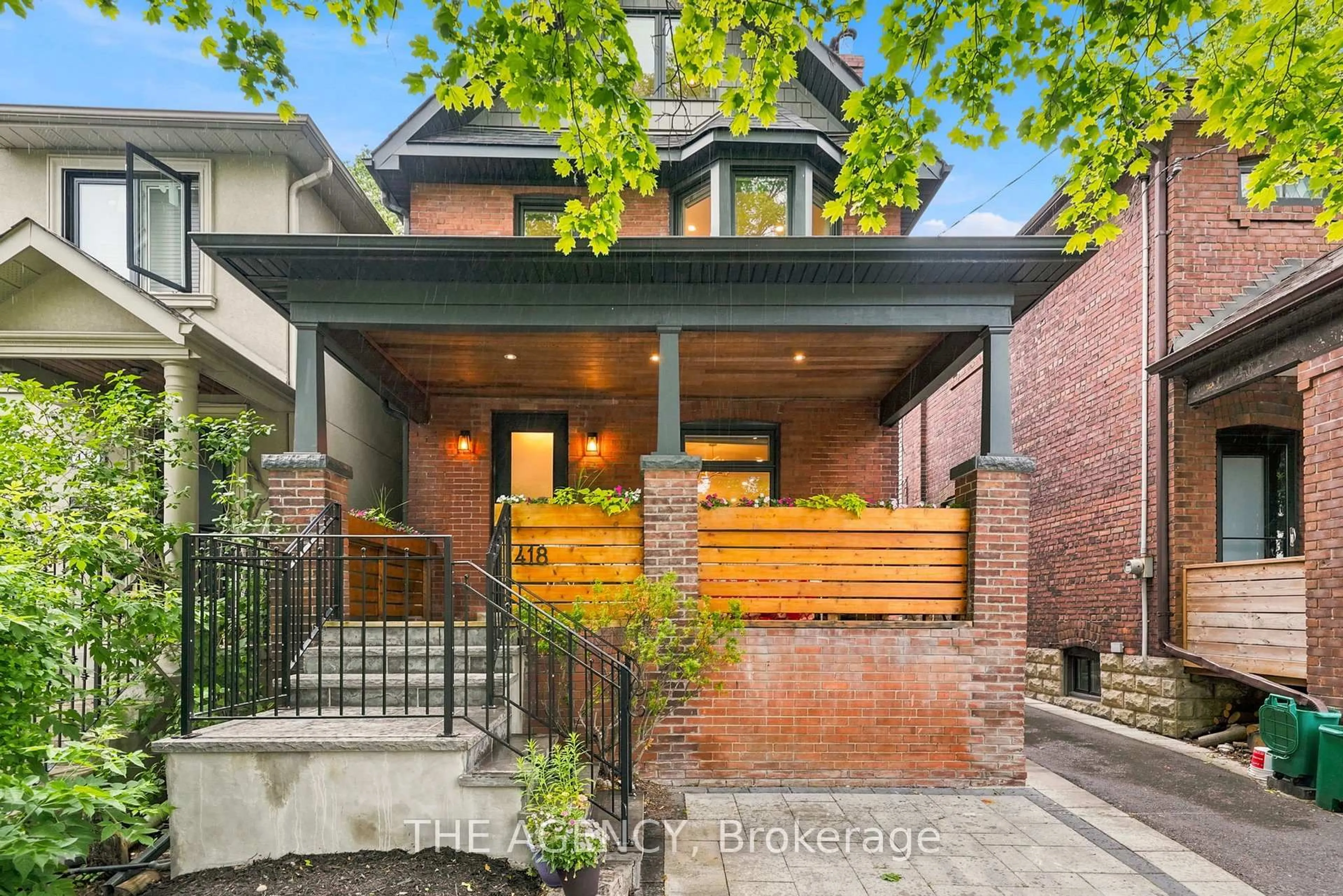 Home with brick exterior material, street for 418 Soudan Ave, Toronto Ontario M4S 1W9