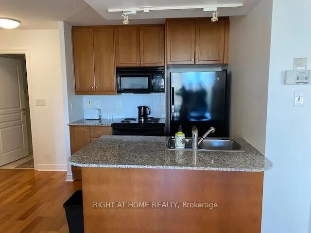 100 Hayden St #701, Toronto 5