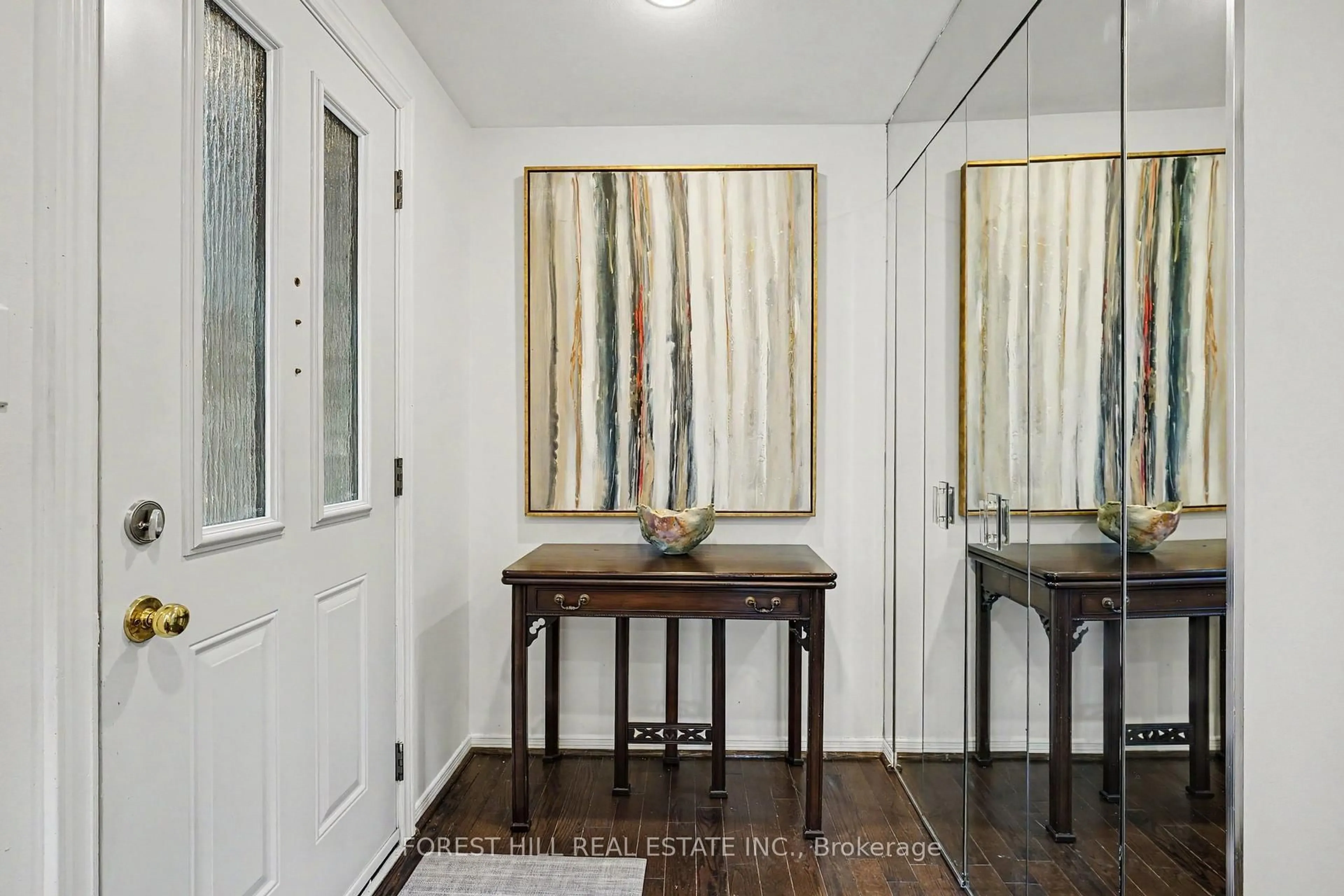 Indoor entryway for 39 James Foxway, Toronto Ontario M2K 2S2