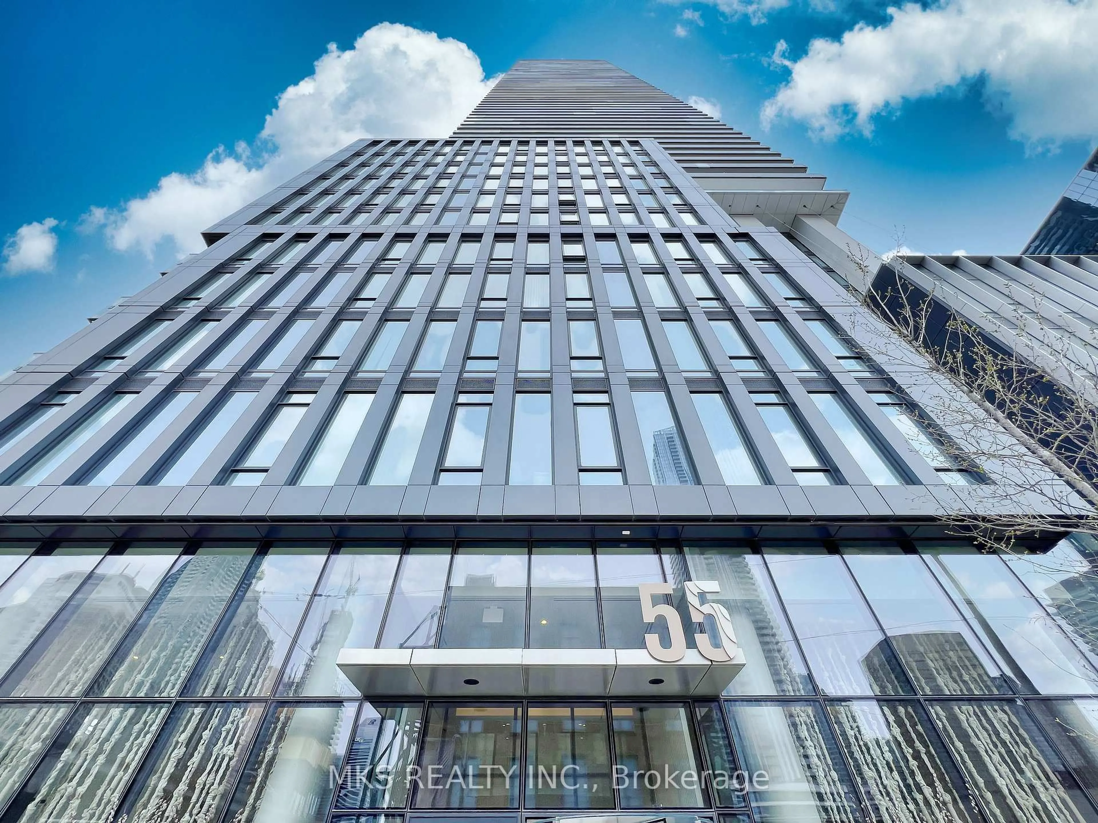 Indoor foyer for 55 Cooper St #PH108, Toronto Ontario M5E 0G1