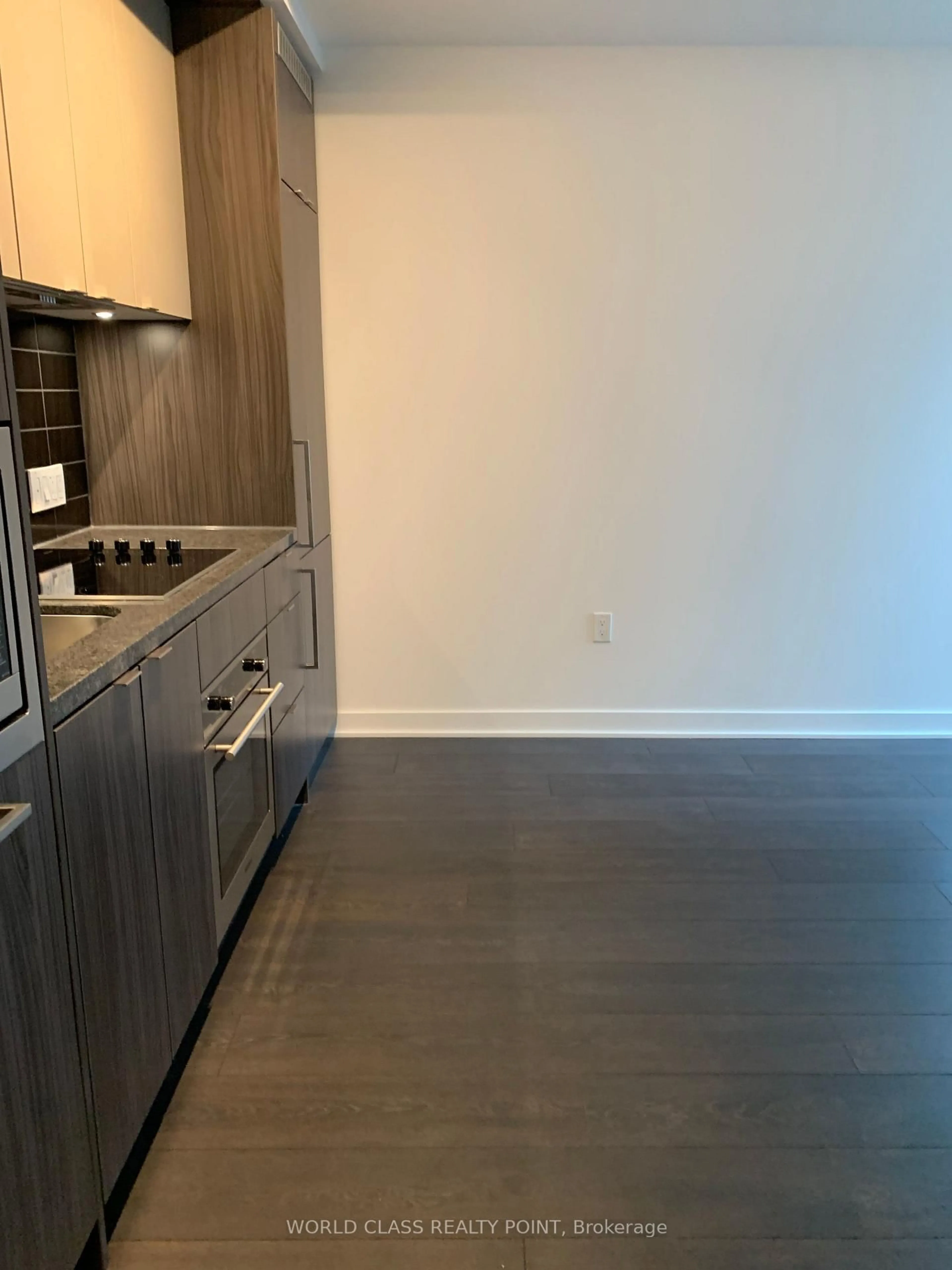 Unknown for 115 Blue Jays Way #1212, Toronto Ontario M5V 0N4