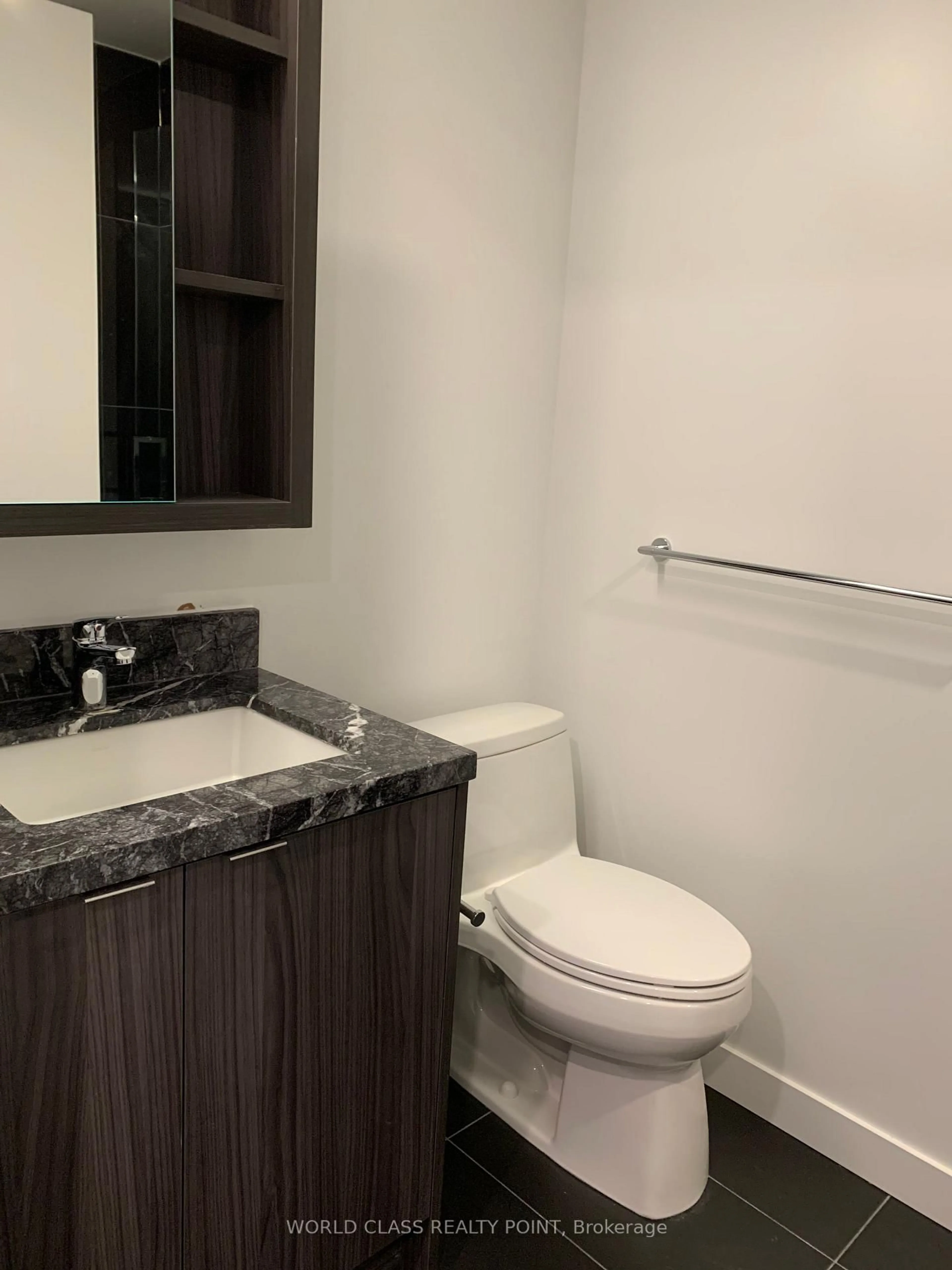 A pic of a room for 115 Blue Jays Way #1212, Toronto Ontario M5V 0N4
