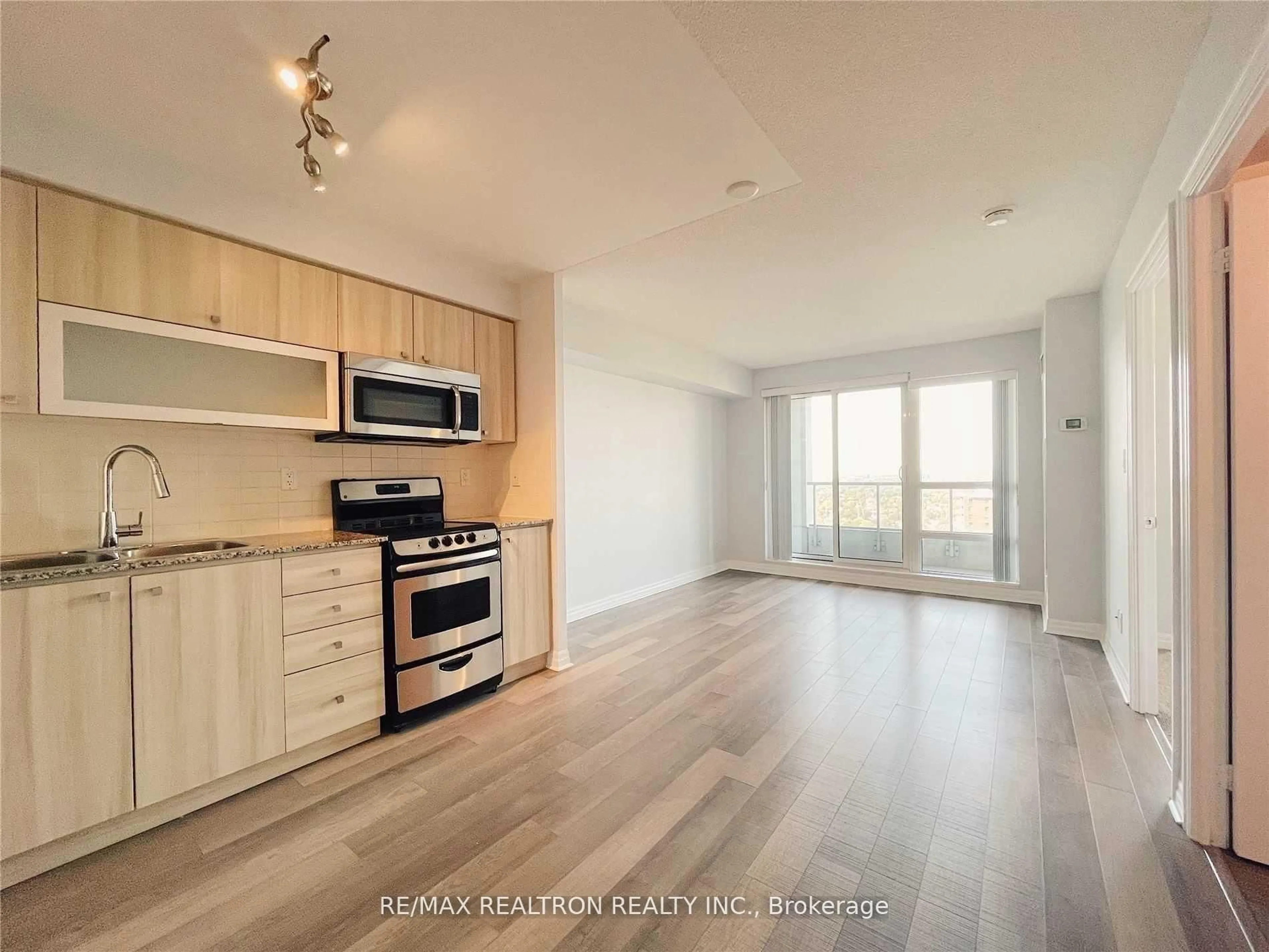 Open concept kitchen, wood/laminate floor for 2015 Sheppard Ave #2406, Toronto Ontario M2J 1W6