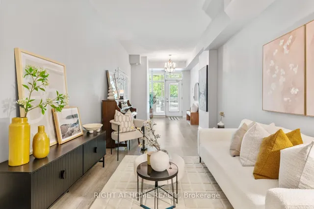 9 Bastion St, Toronto 3