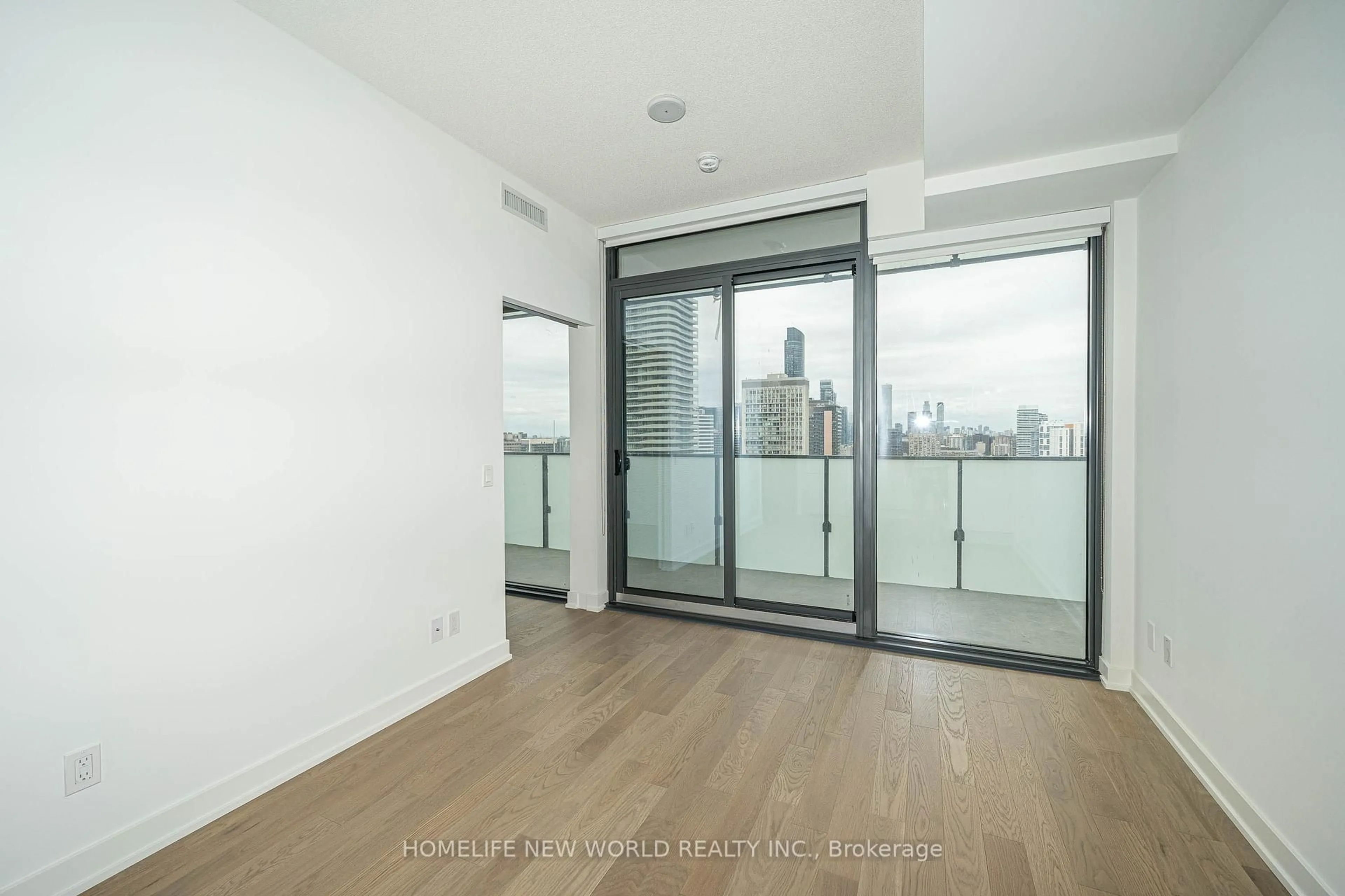 A pic of a room for 25 Richmond St #3215, Toronto Ontario M5C 0A6