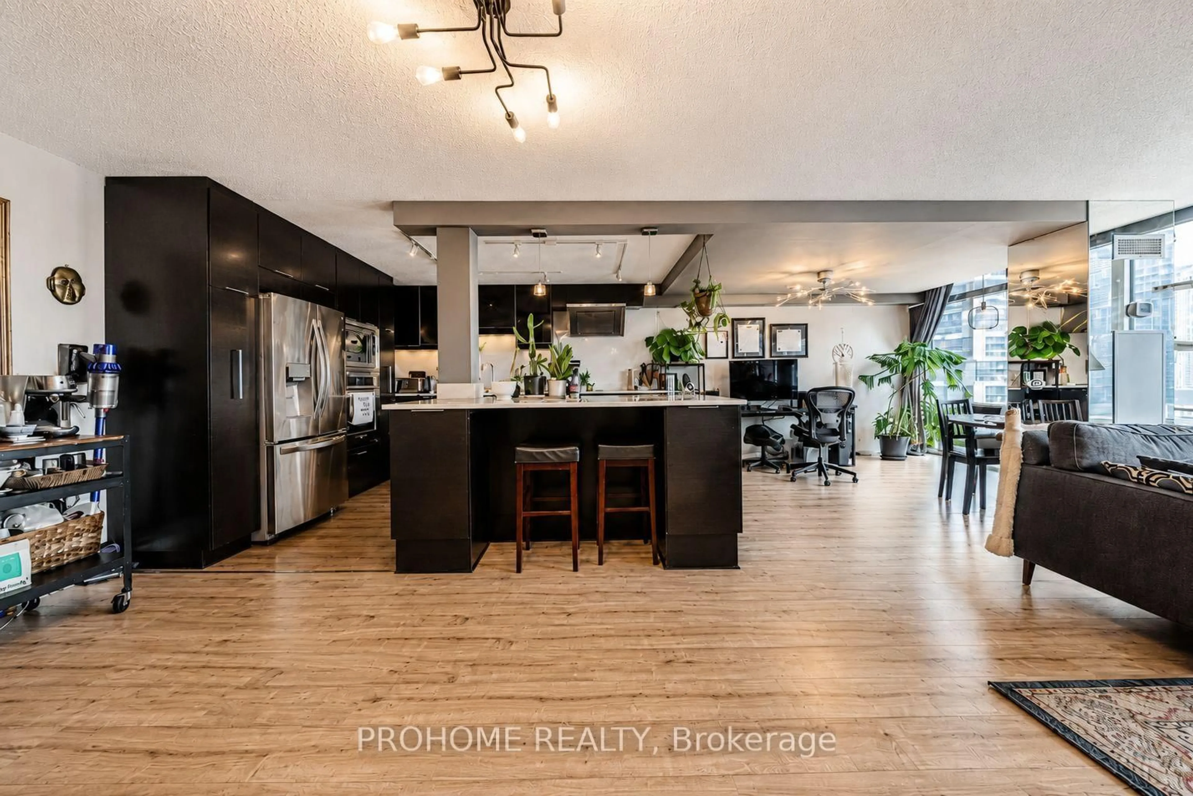 Open concept kitchen, unknown for 45 Carlton St #1901, Toronto Ontario M5B 2H9