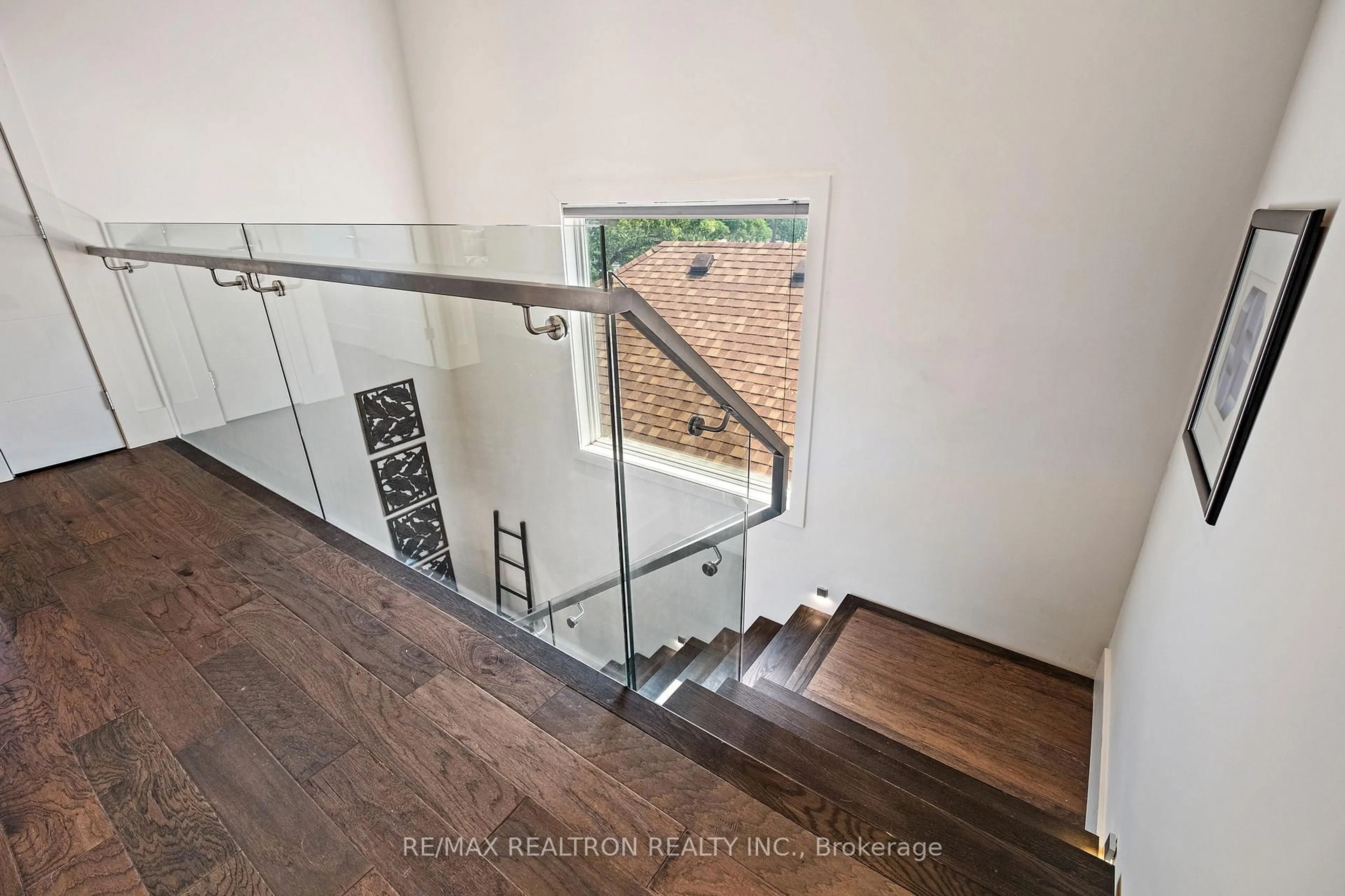 Stairs for 494 Atlas Ave, Toronto Ontario M6C 3R3