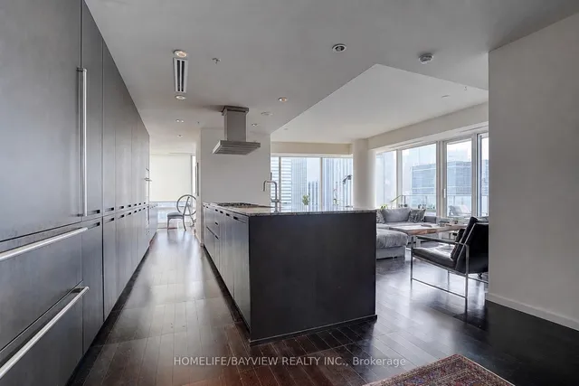 180 University Ave #3509, Toronto 2