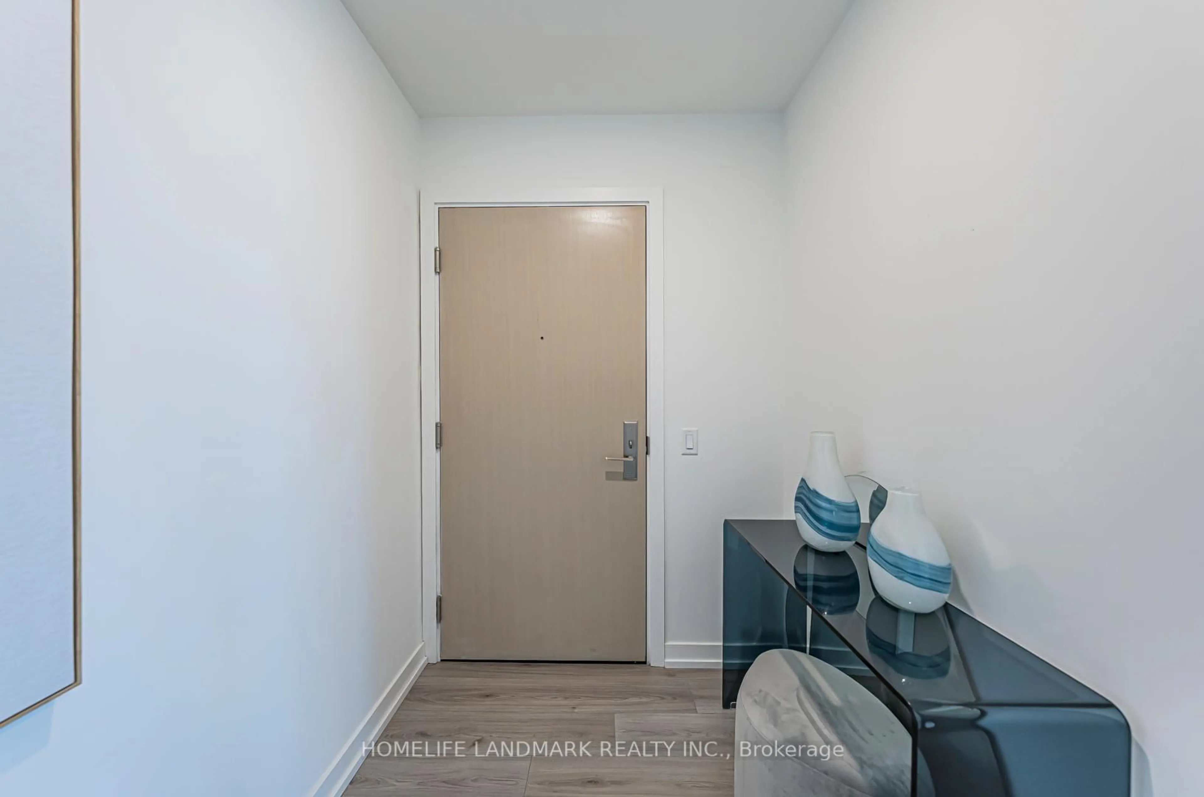 Unknown for 395 Bloor St #5502, Toronto Ontario M4W 1H7