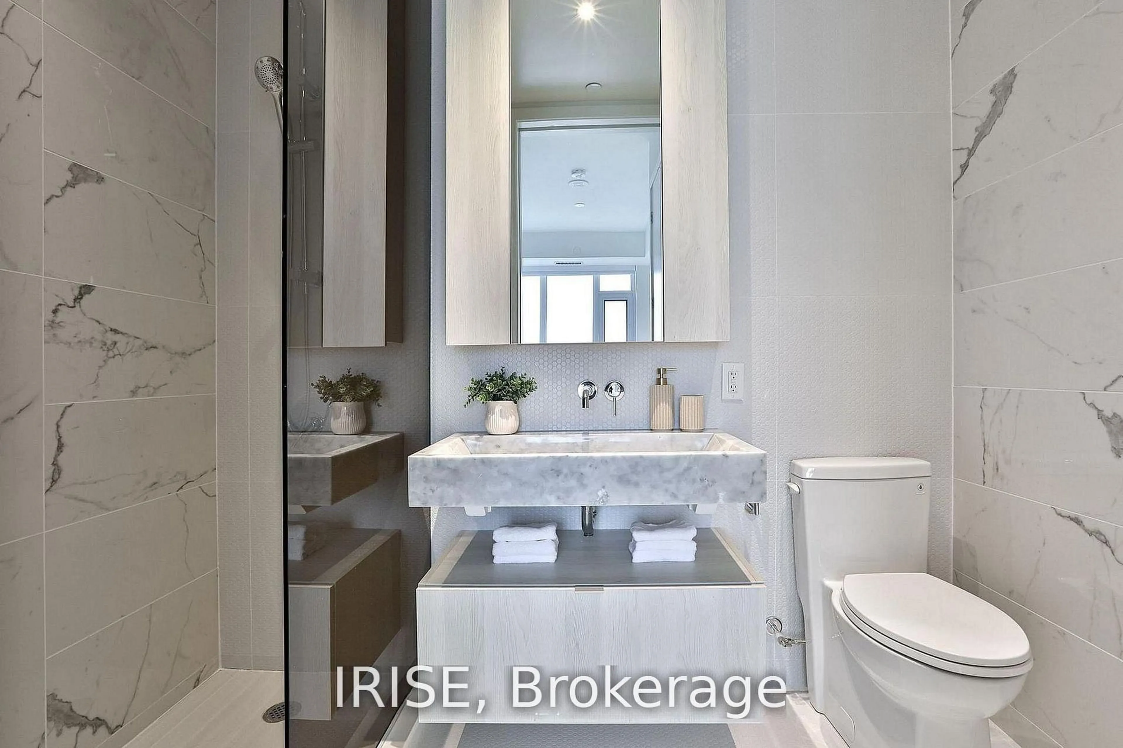 Contemporary bathroom, ceramic/tile floor for 11 Yorkville Ave #5702, Toronto Ontario M4W 0B7
