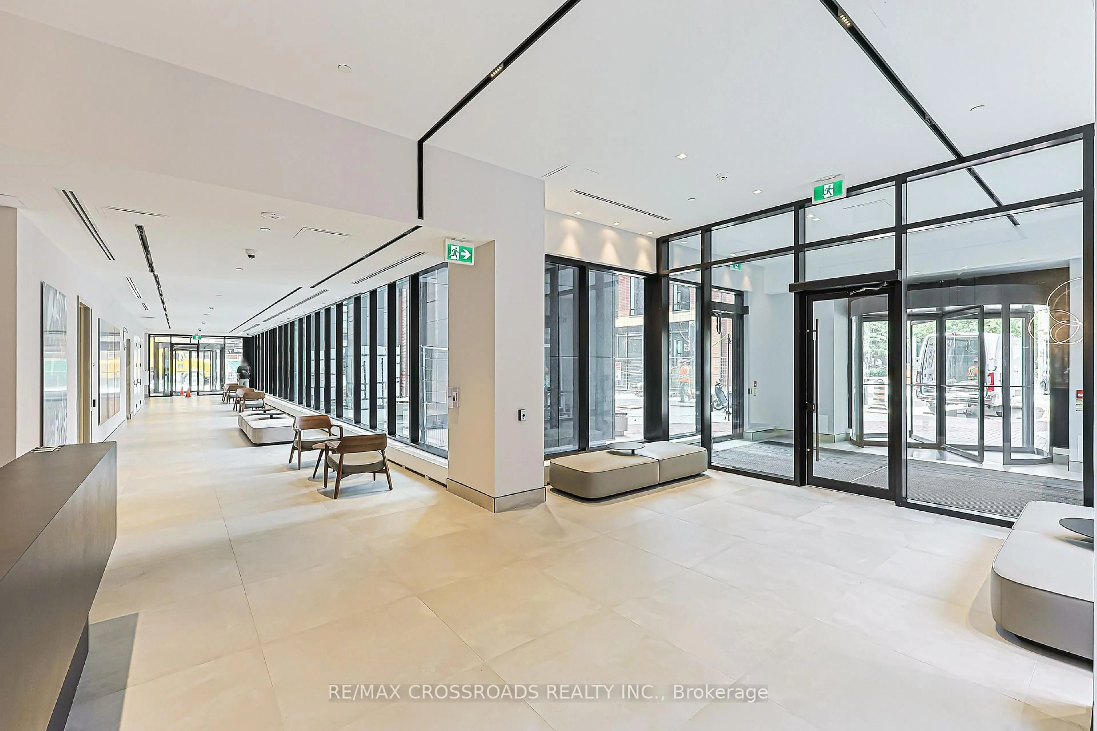 Indoor foyer for 609 Sherbourne St #2801, Toronto Ontario M4X 0A4