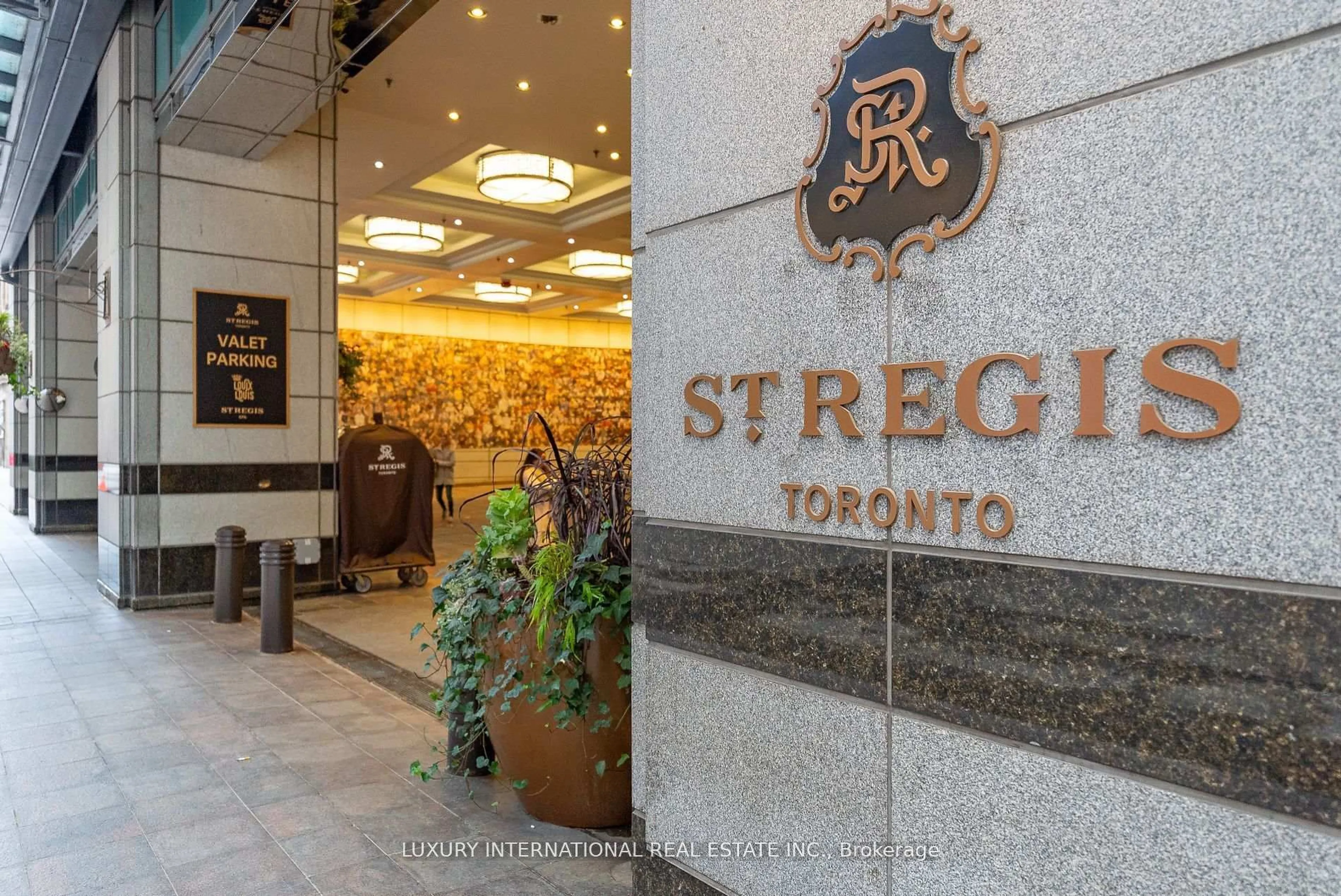 Lobby for 311 Bay St #4404, Toronto Ontario M5H 4G5