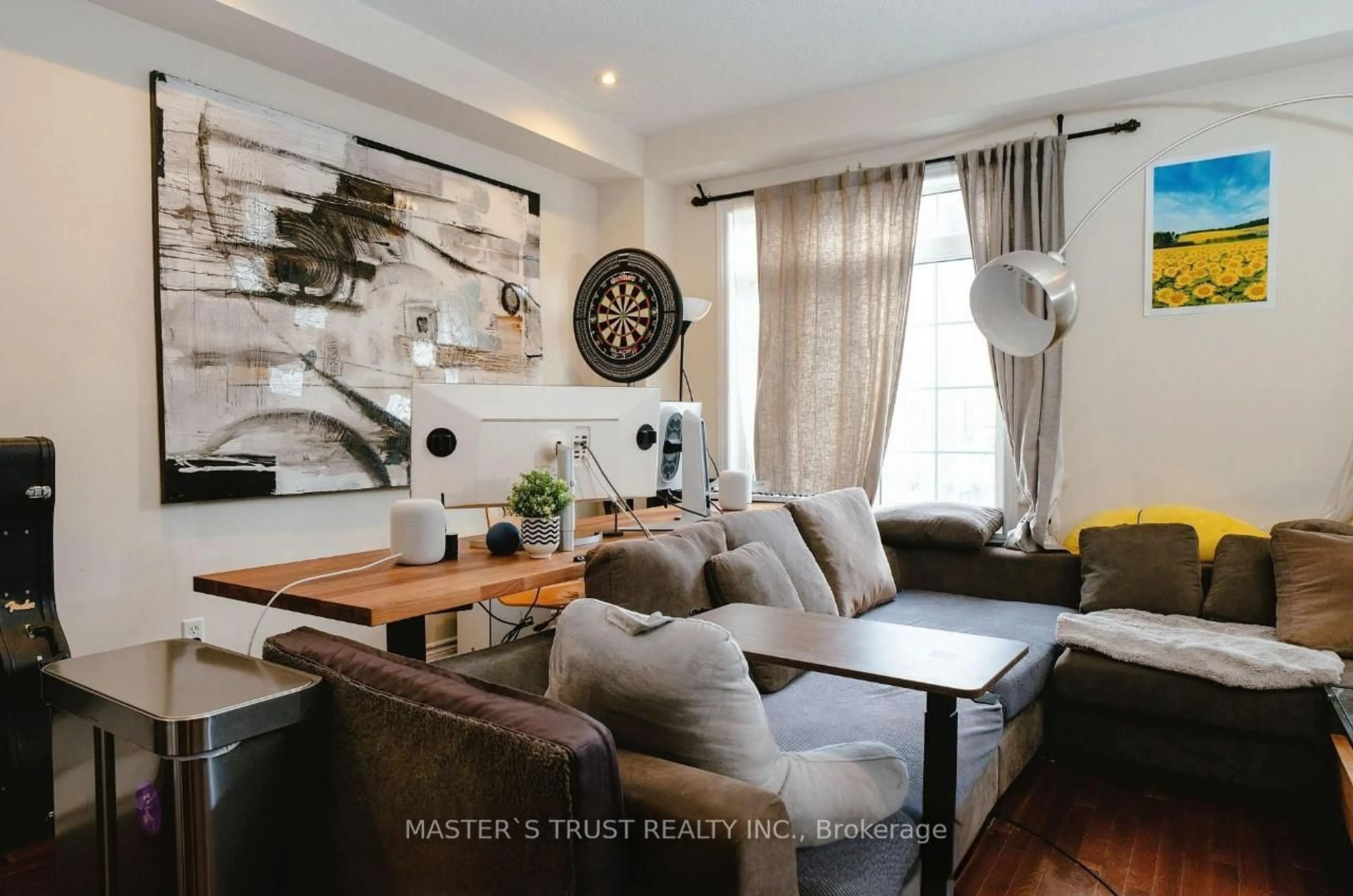 Living room with furniture, unknown for 63 Routliffe Lane, Toronto Ontario M2N 0A5