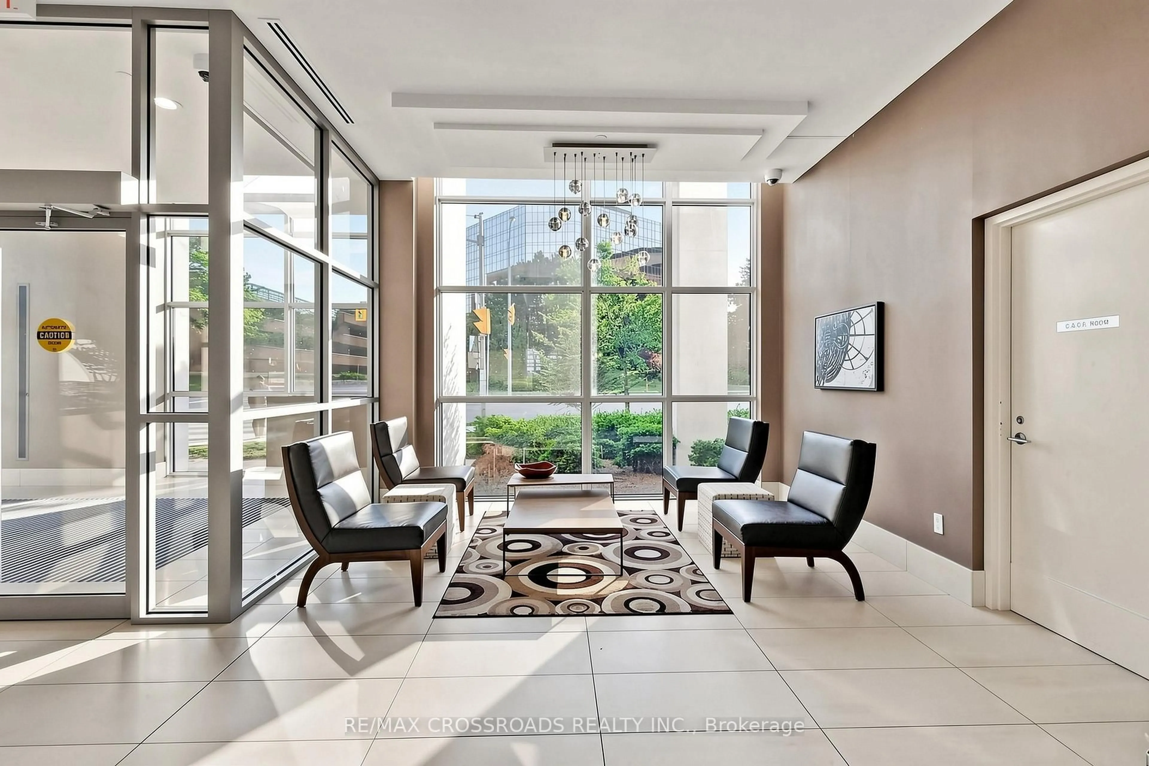 Indoor foyer for 275 Yorkland Rd #1501, Toronto Ontario M2J 0B4