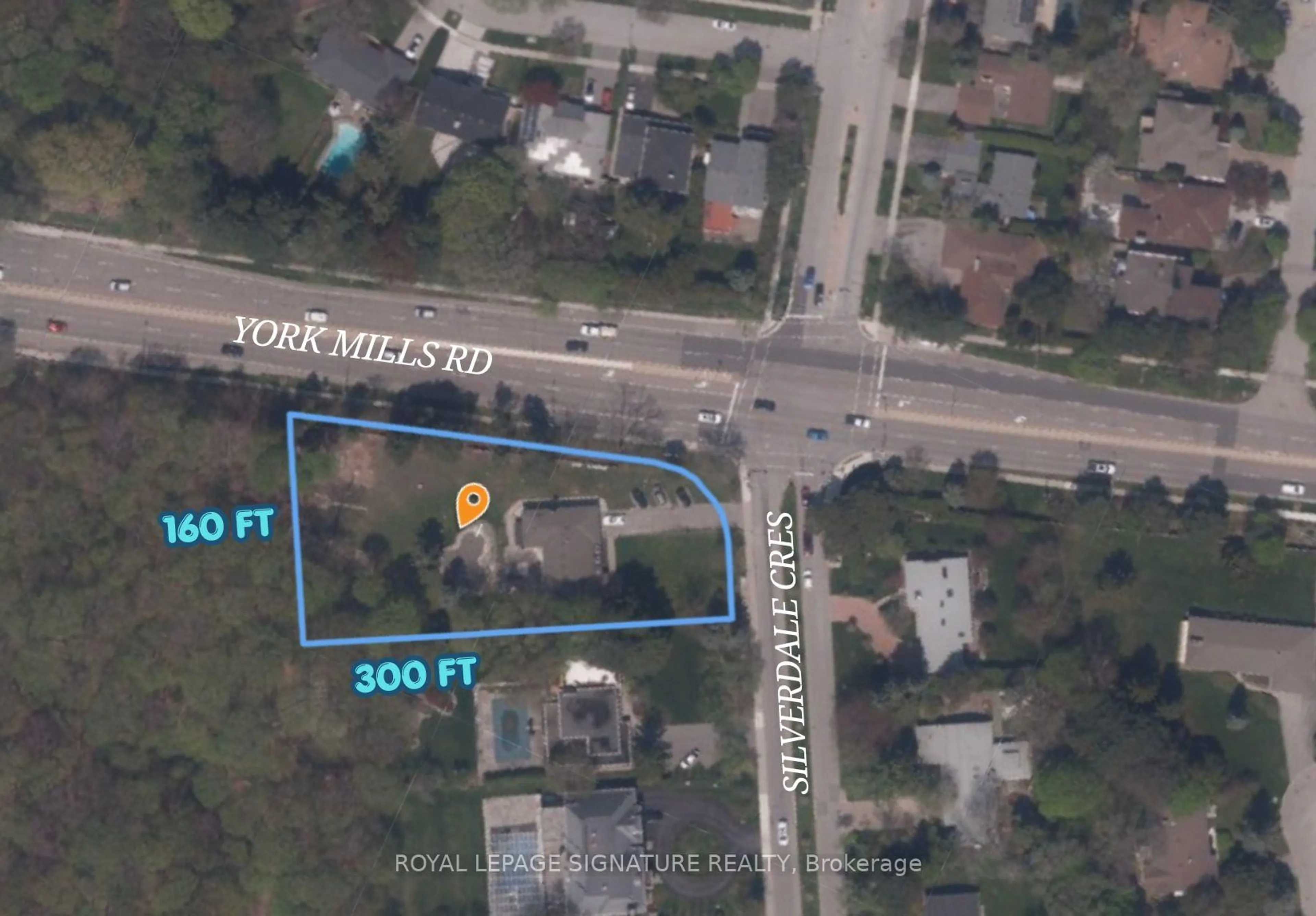 A pic from outside/outdoor area/front of a property/back of a property/a pic from drone, street for 10 Silverdale Cres, Toronto Ontario M3A 3H1