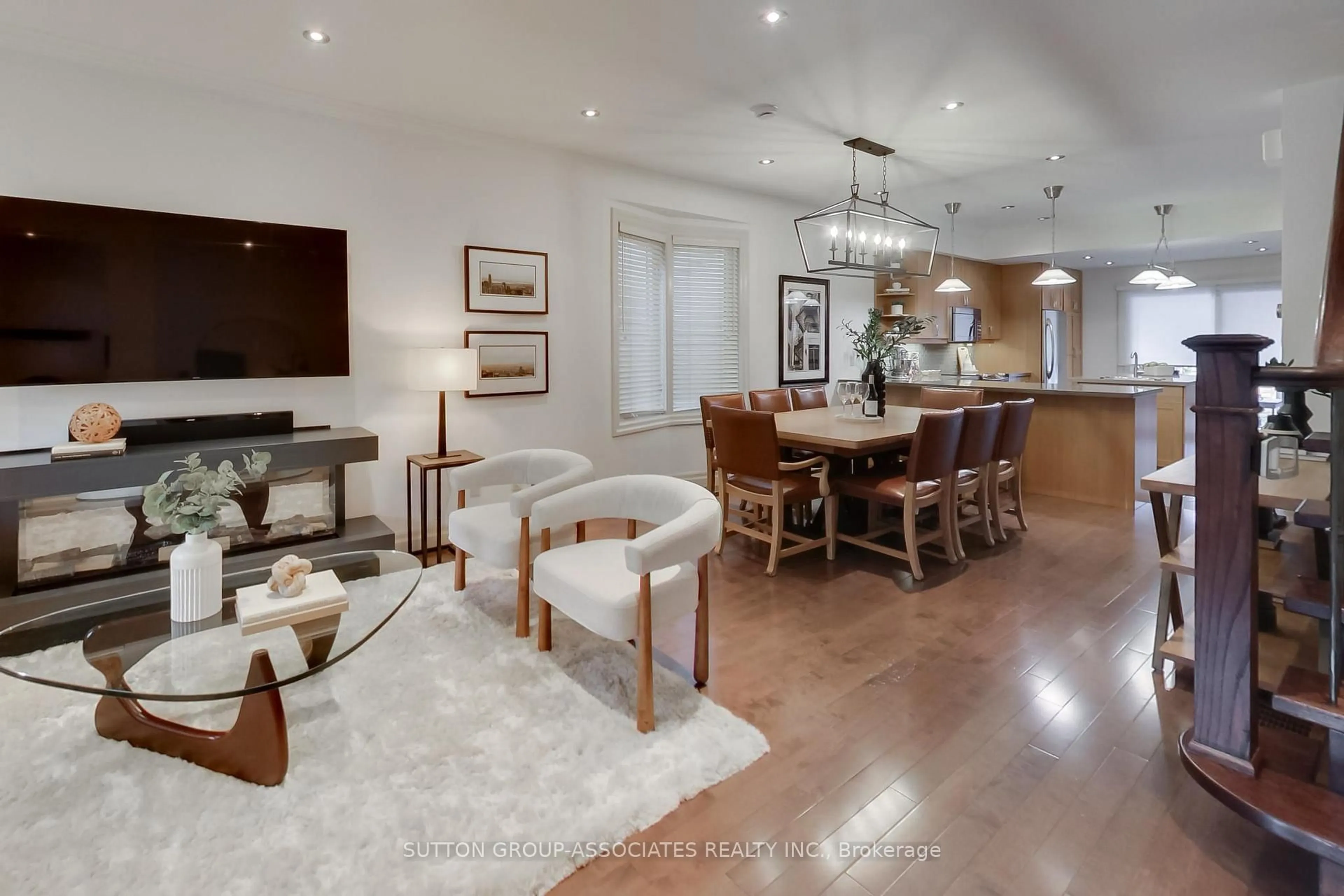Living room with furniture, unknown for 409 Clinton St, Toronto Ontario M6G 2Z1