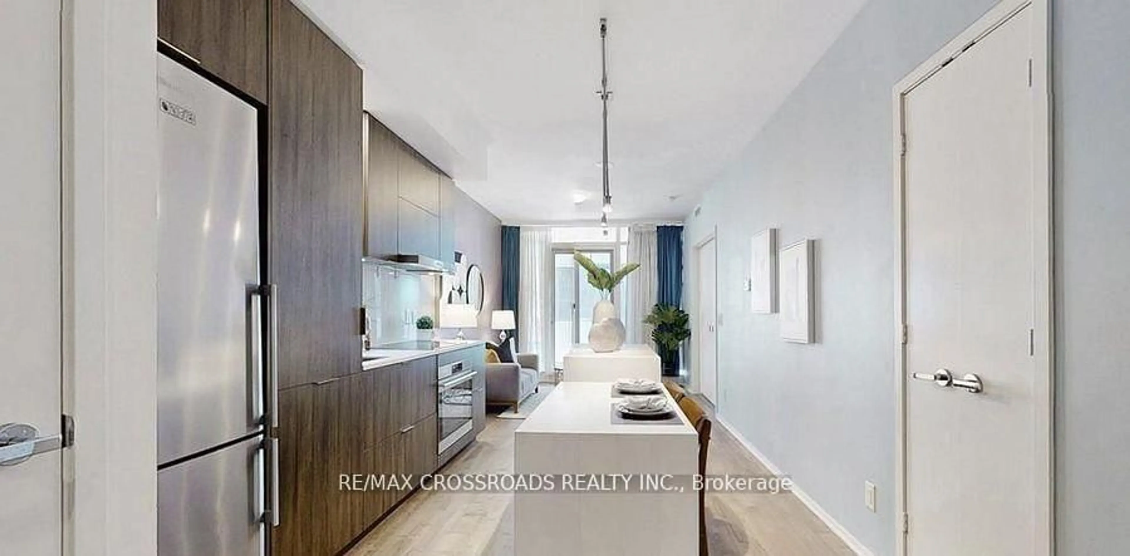 Contemporary kitchen, ceramic/tile floor for 1 Bloor St #3208, Toronto Ontario M4W 0A8
