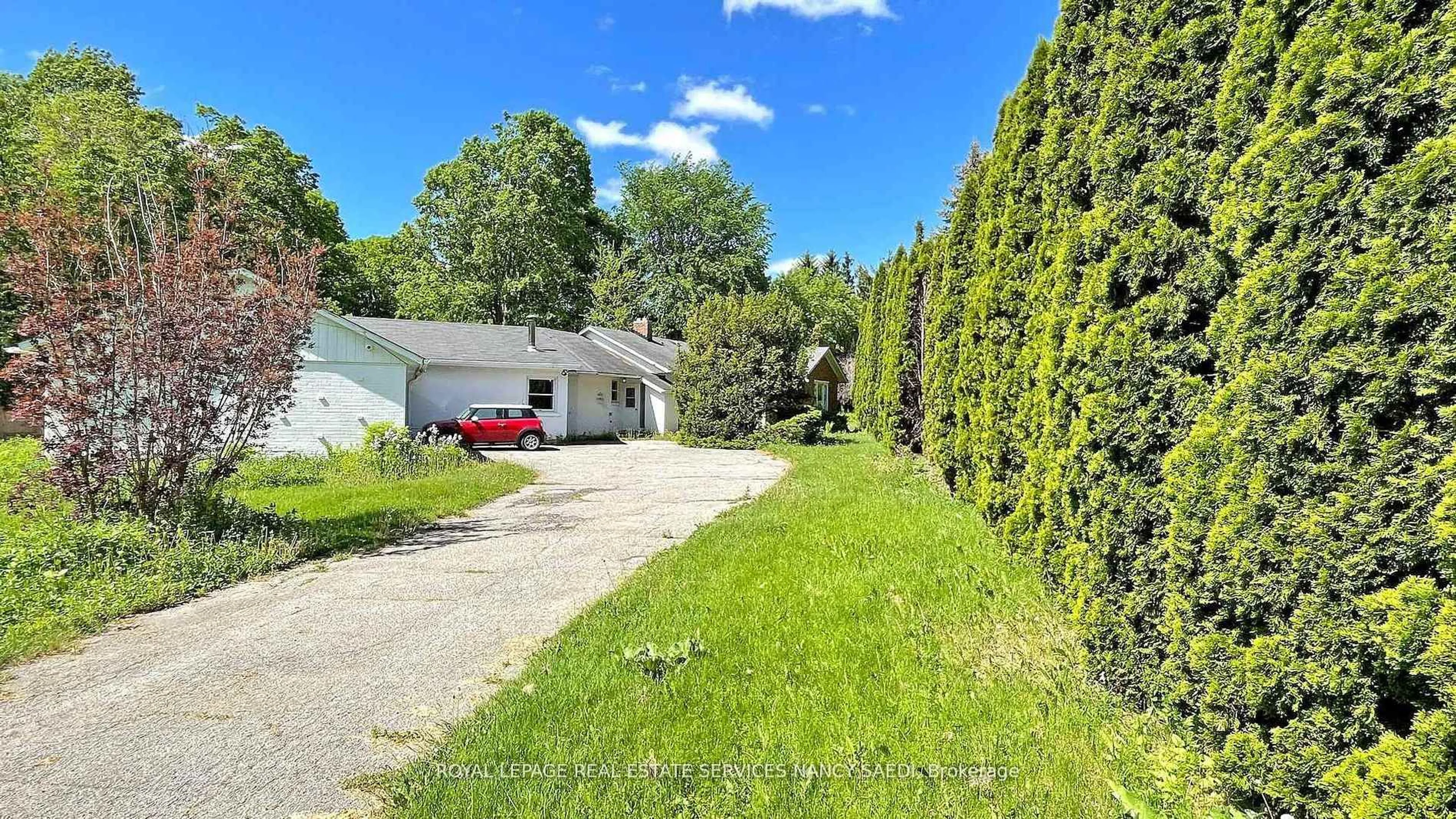 A pic from outside/outdoor area/front of a property/back of a property/a pic from drone, street for 78 Arjay Cres, Toronto Ontario M2L 1C7