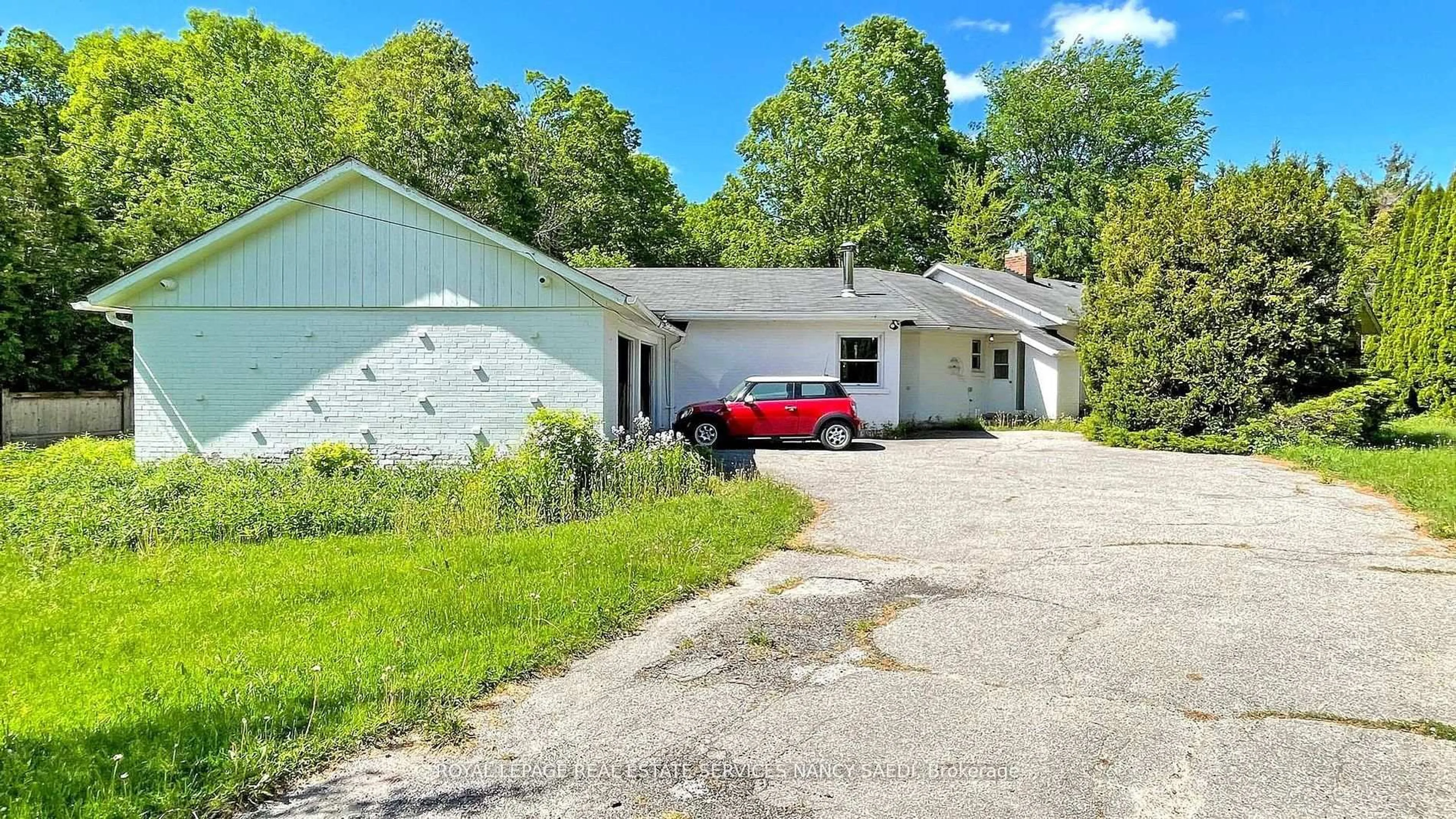 A pic from outside/outdoor area/front of a property/back of a property/a pic from drone, street for 78 Arjay Cres, Toronto Ontario M2L 1C7